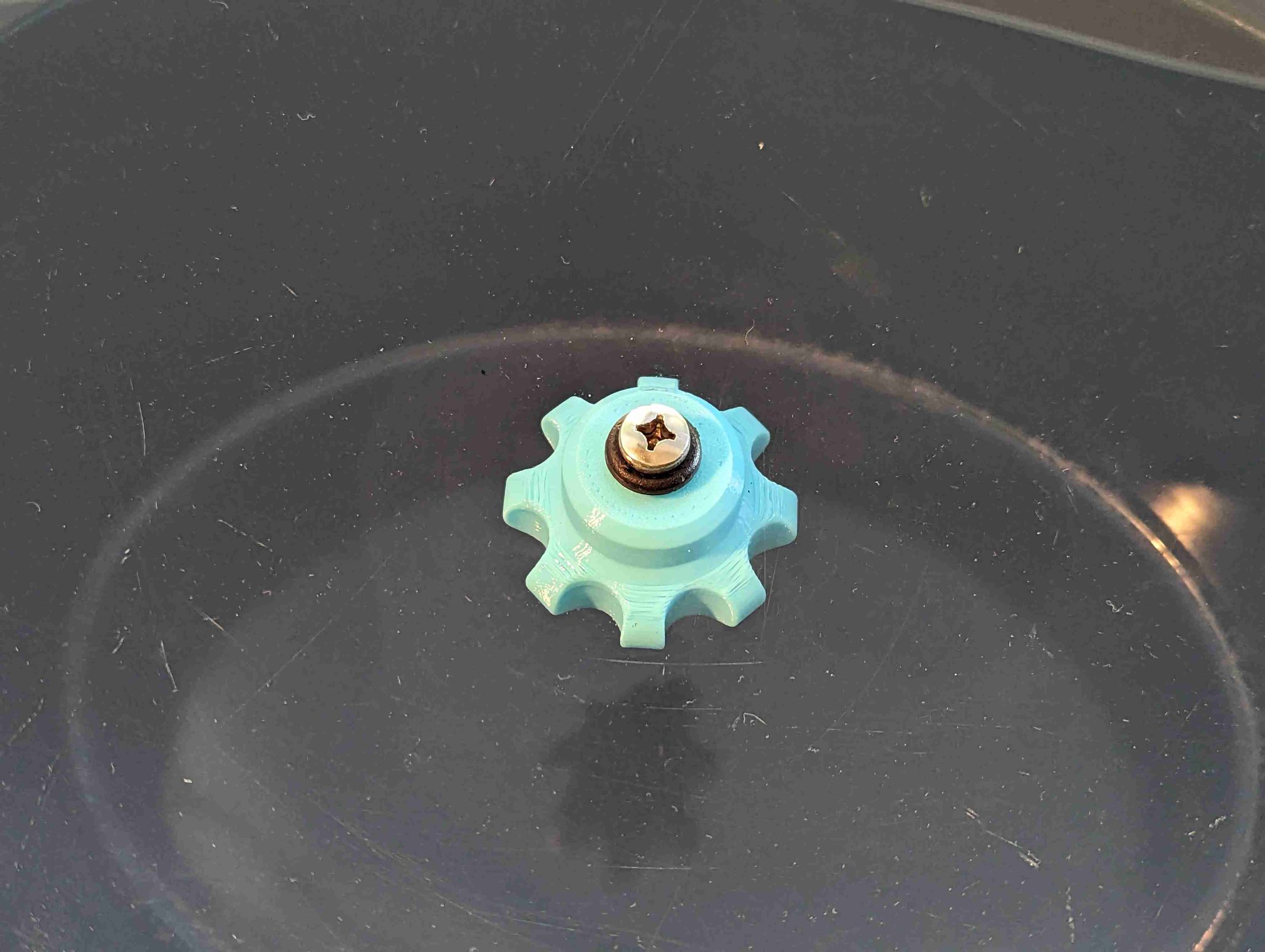 Núm vặn nắp nồi chậm với đai ốc lục giác bên trong