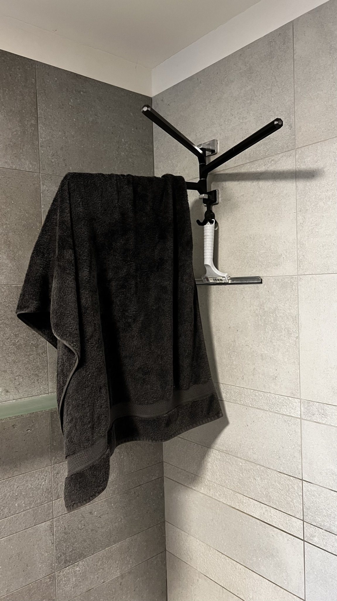 Giá đỡ khăn tắm NIKI cải tiến với phụ kiện phòng tắm