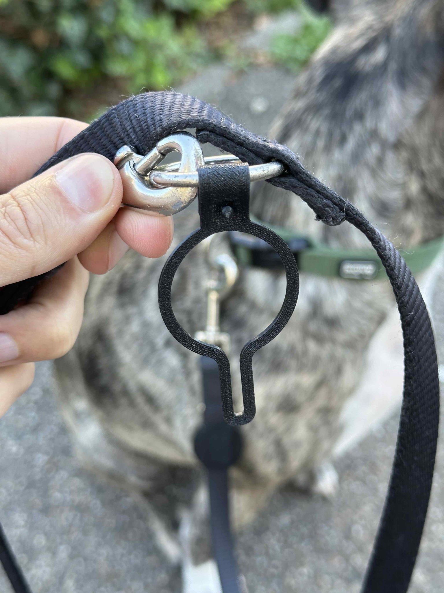 Giá đỡ túi phân chó không cần phụ kiện