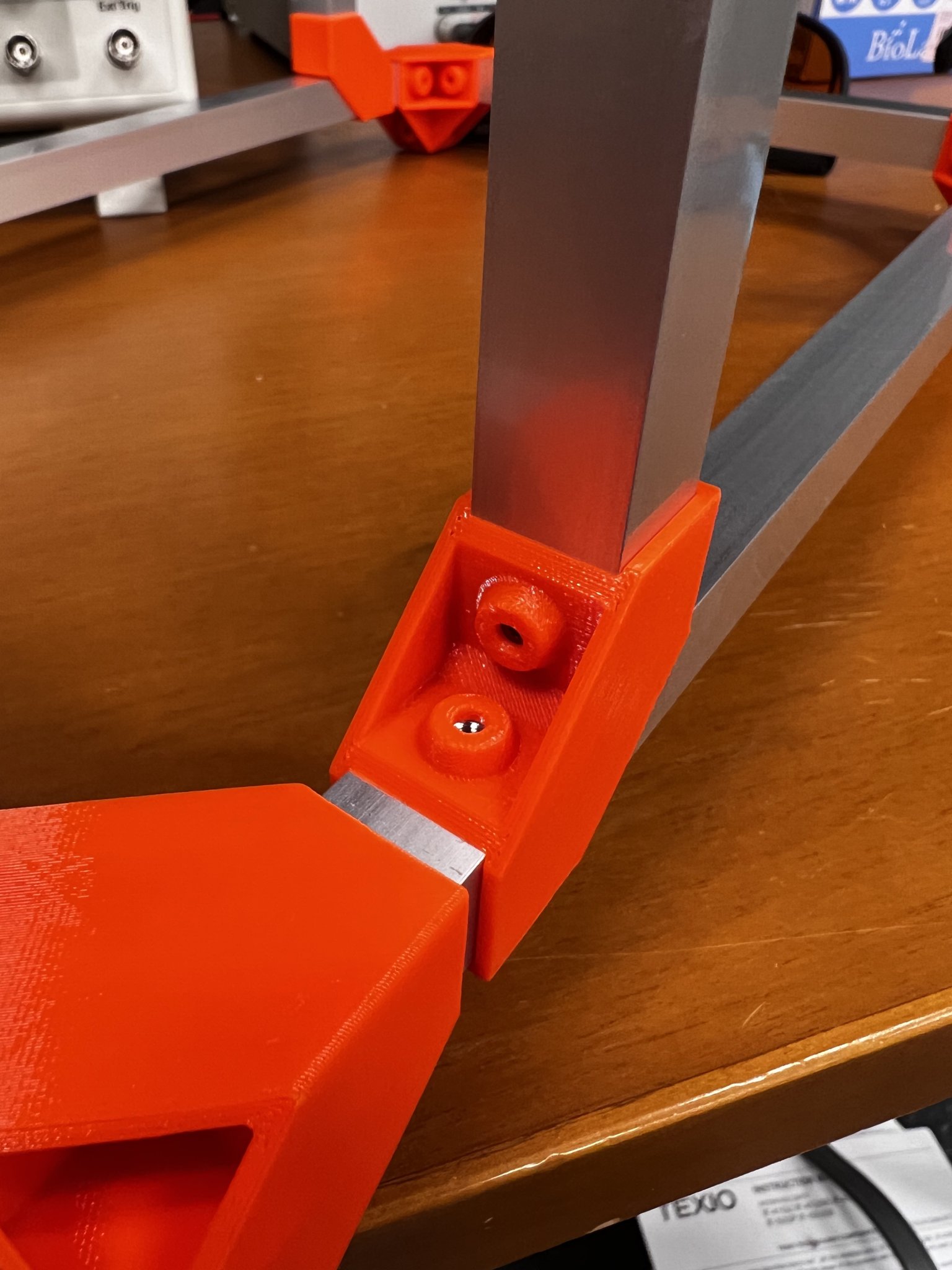 Giá đỡ góc L cho các profile vuông 15x15 mm