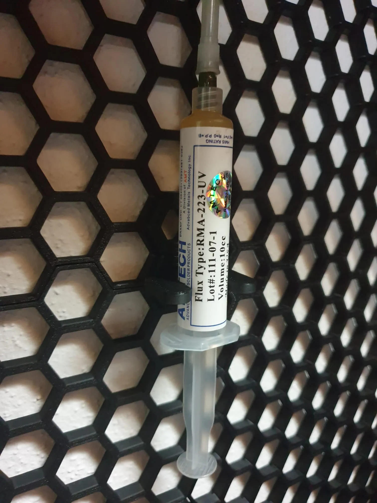 Giá đỡ ống tiêm HSW cho tường lưu trữ tổ ong