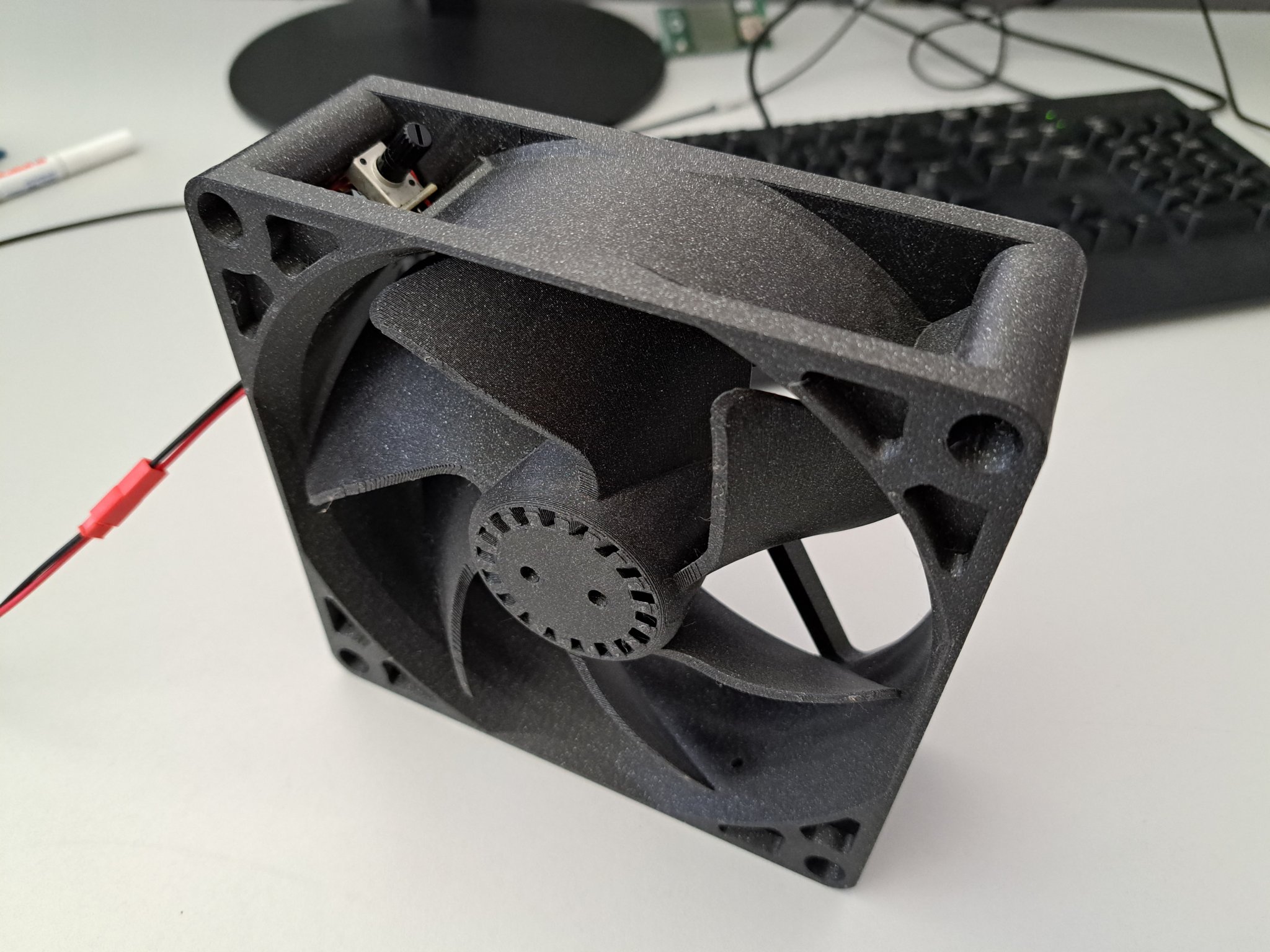 Quạt máy tính kích thước lớn in 3D hoàn toàn chức năng