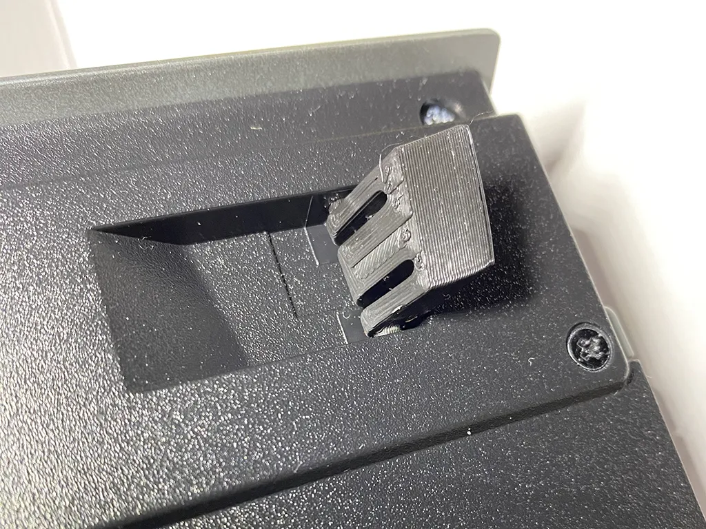 Chân thay thế cho bàn phím Corsair Raptor K30