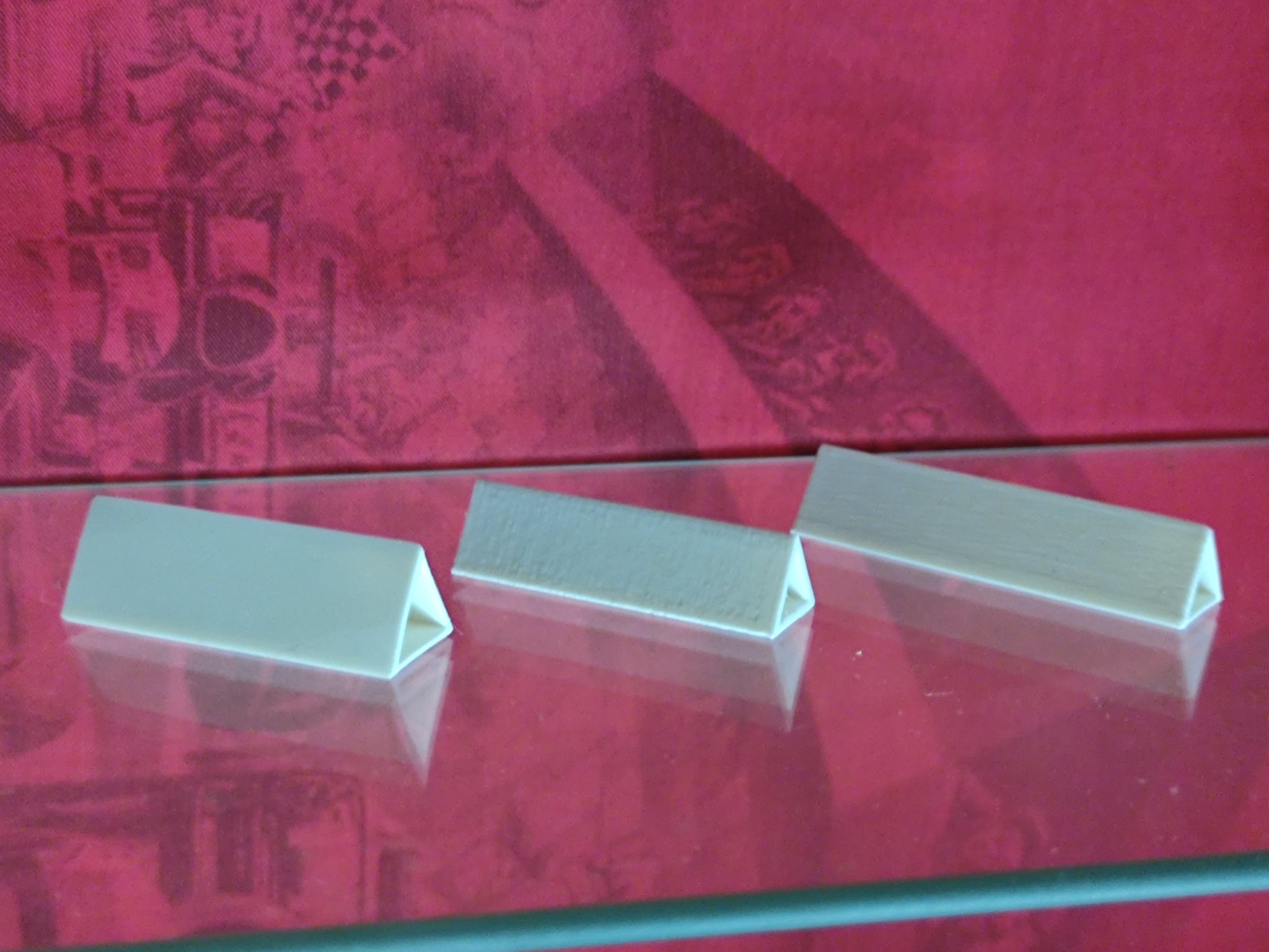 Giá đỡ nhãn cho bộ sưu tập mô hình 3D