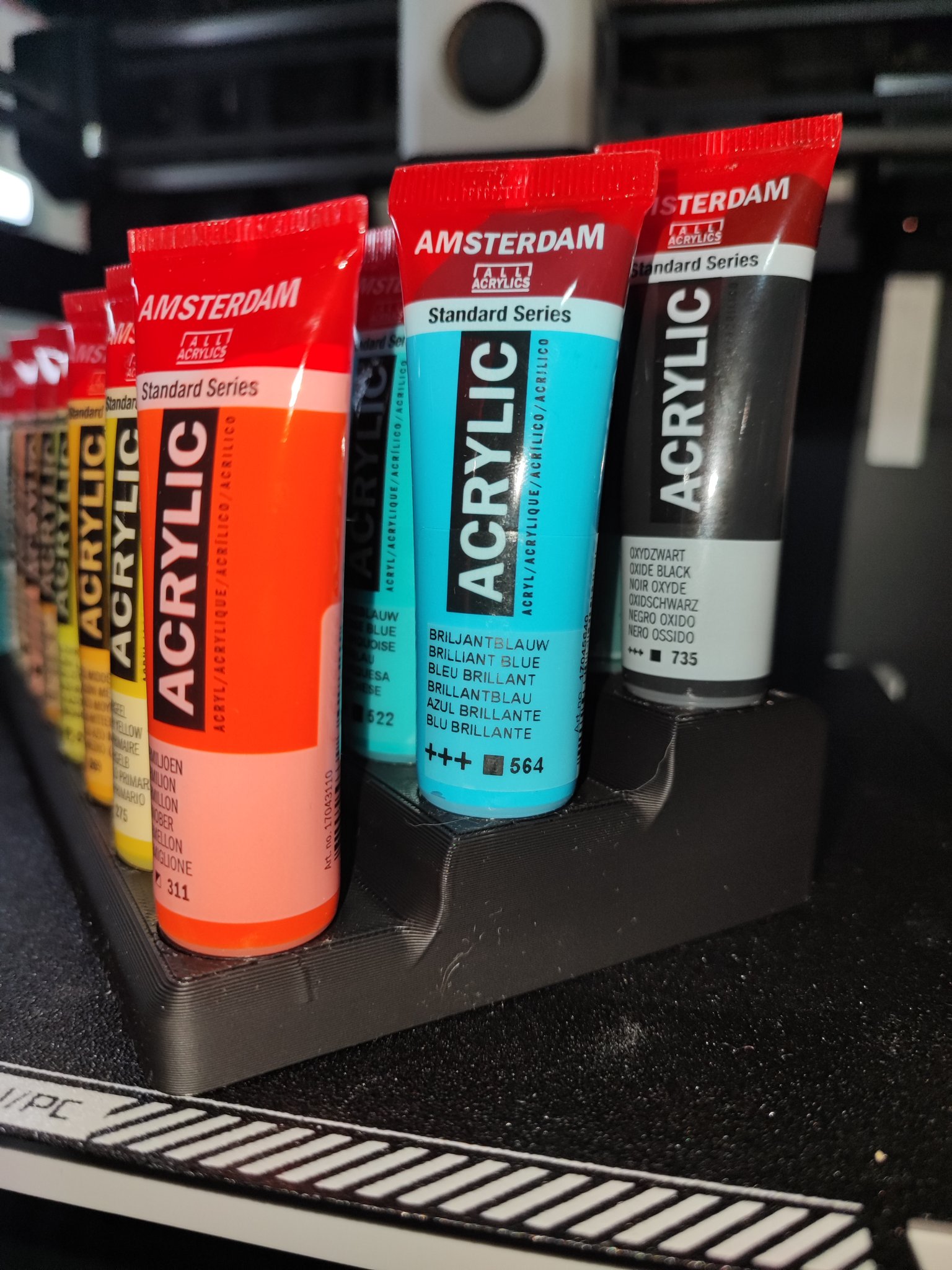 Giá đỡ màu acrylic Amsterdam cho 24 ống 20ml