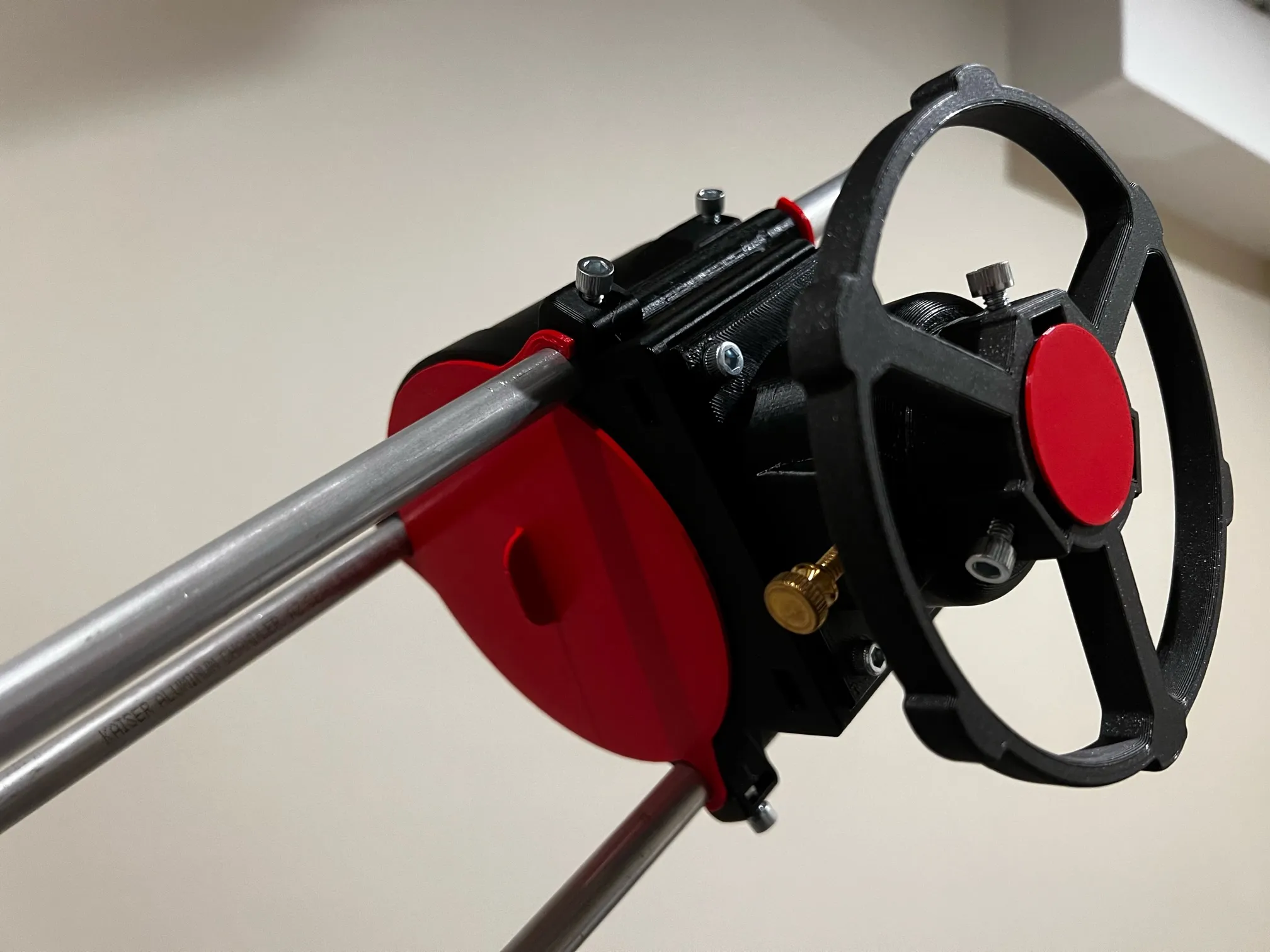 Nắp Gương và Ống Kính Hadley