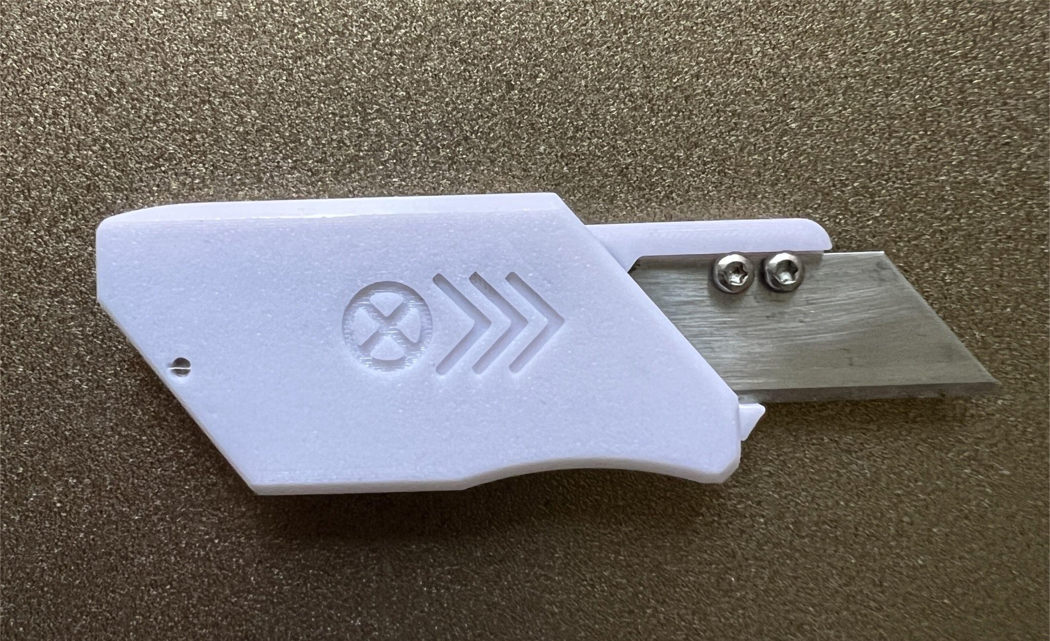 Dao gập fidget với lưỡi dao tiện ích từ nam châm