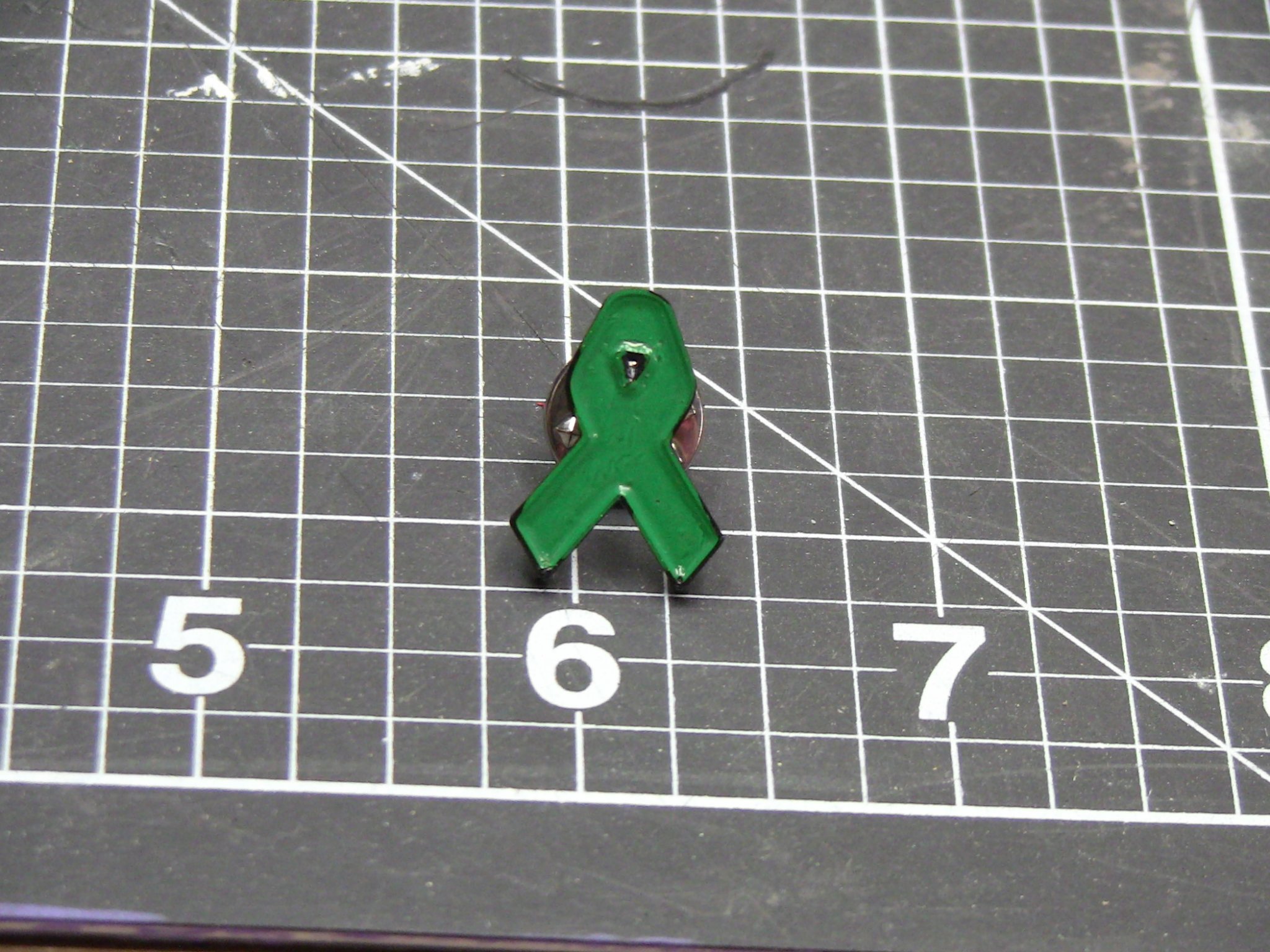 Pin men hình ruy băng nhận thức