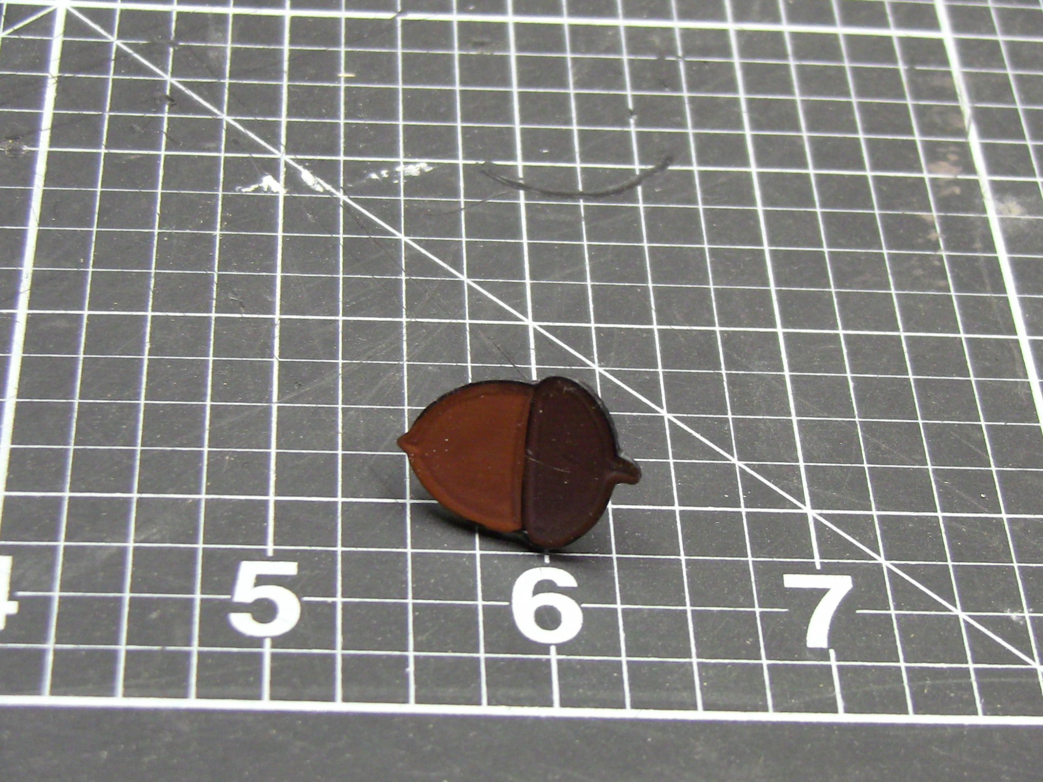 Ghim men lá sồi bằng men thủ công