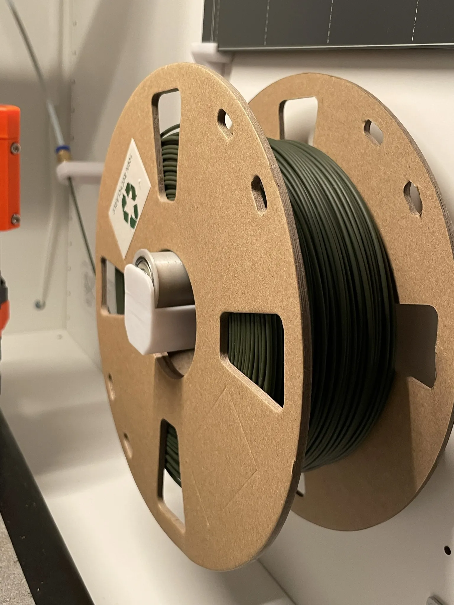 Giá đỡ cuộn filament treo tường gọn nhẹ và tháo rời