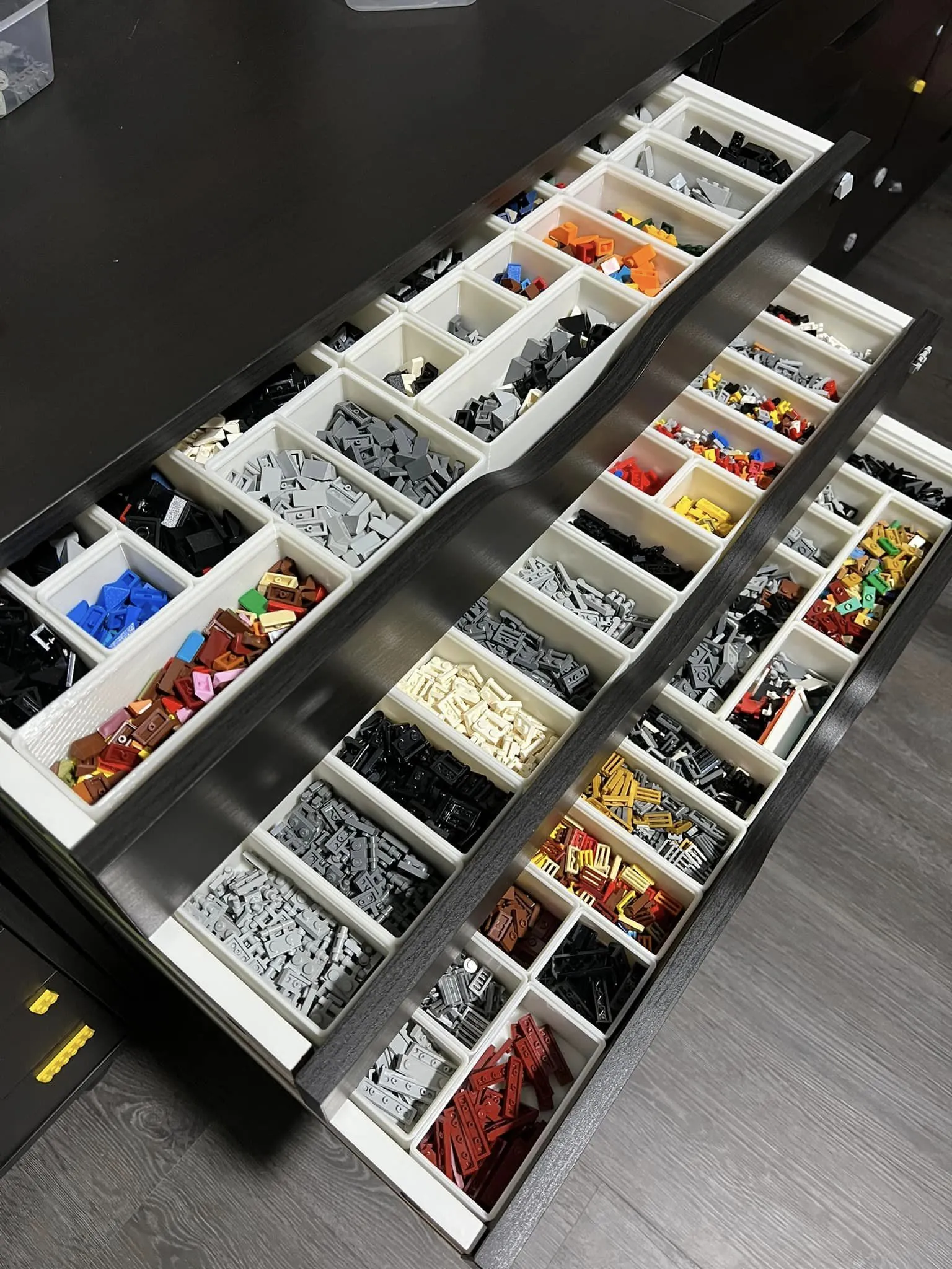 Khung và Hộp Chứa "Giống Gridfinity" cho Ngăn Kéo IKEA Alex