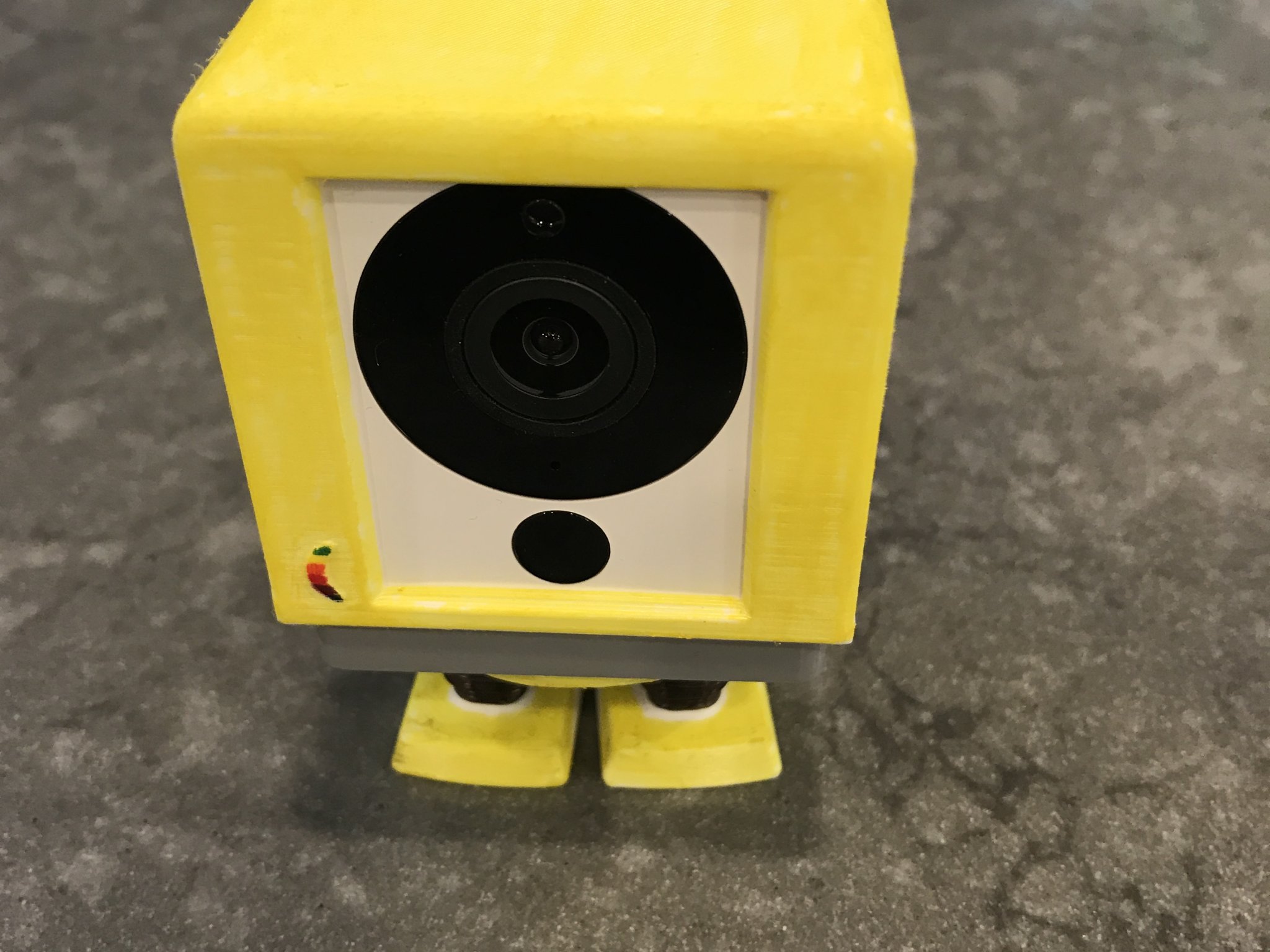 Trang trí Banana Jr cho camera Wyze