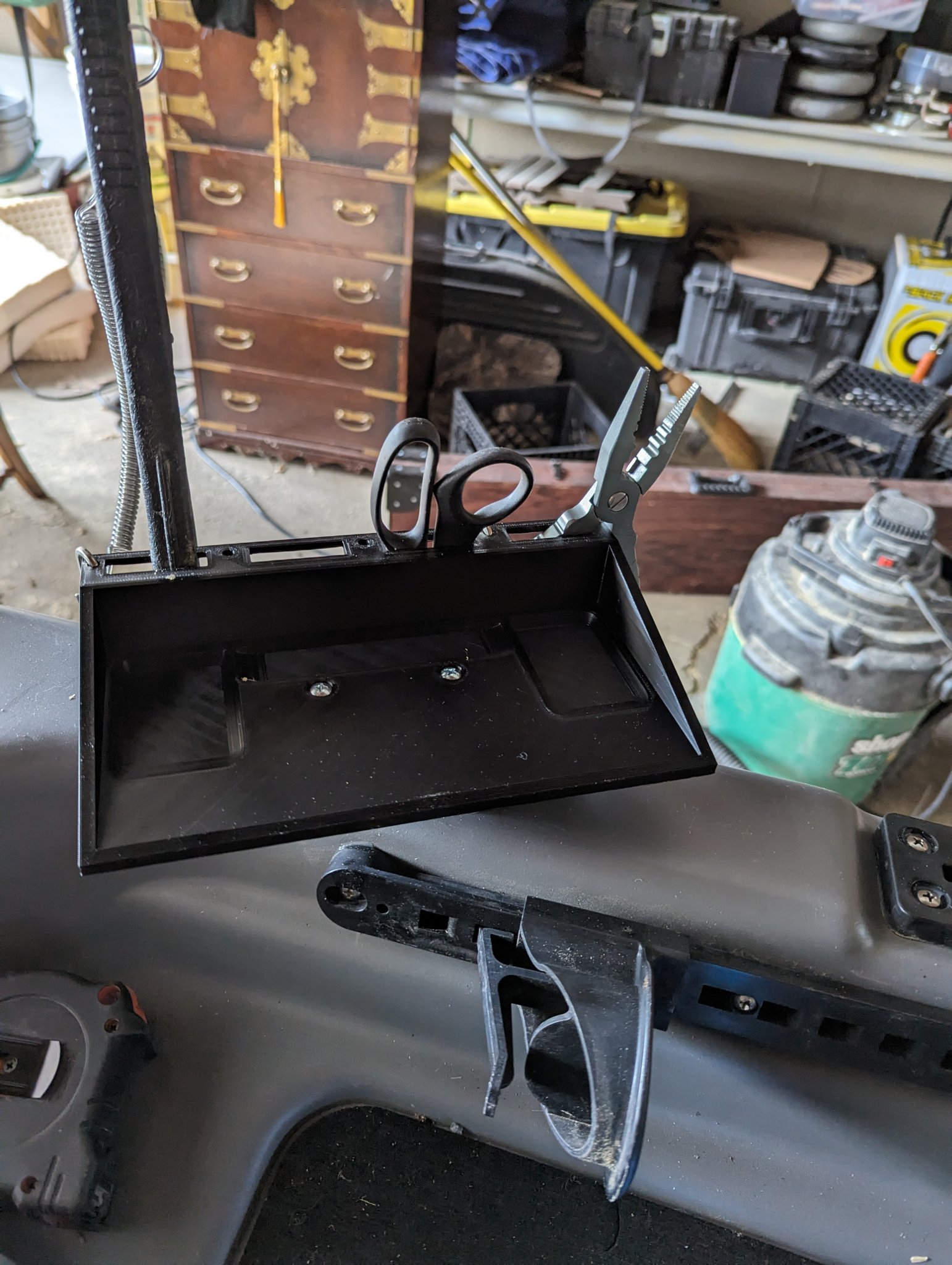 Khay câu cá cho kayak với giá đỡ Scotty