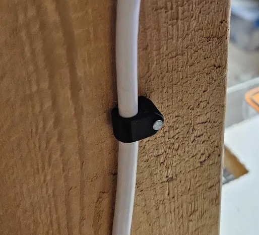 Kẹp cáp Ethernet tròn cho quản lý dây cáp