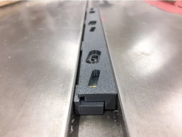 Hệ thống thanh hướng dẫn Zero Play cho máy cưa bàn