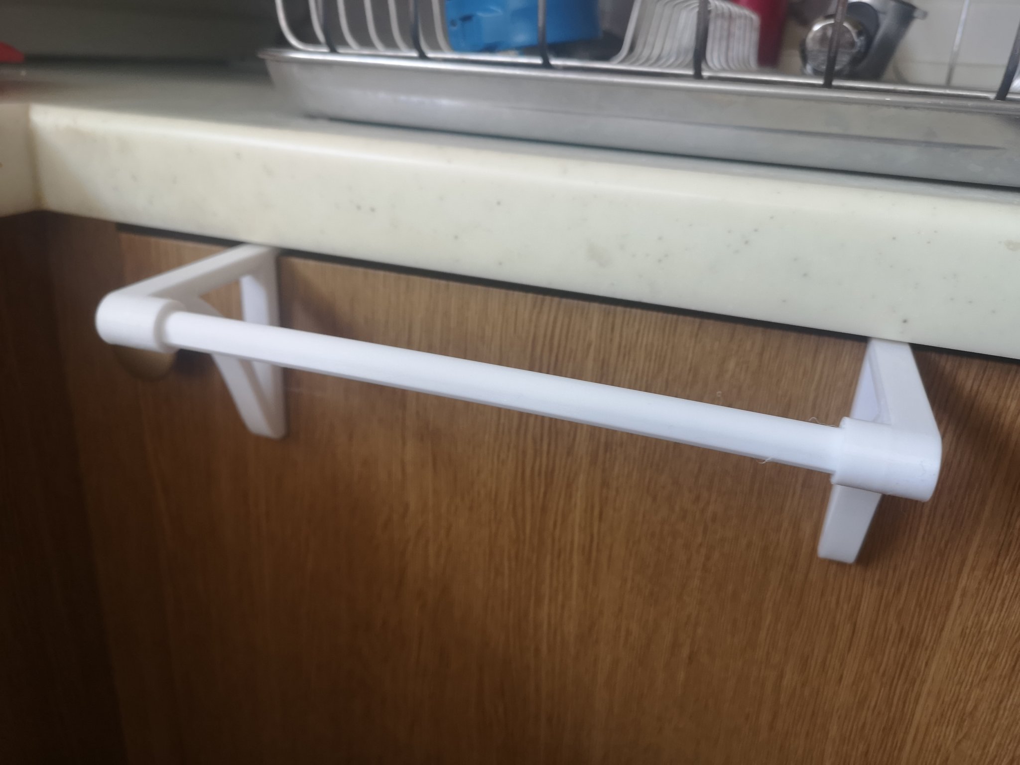 Giá treo khăn cửa bếp cho cửa sâu 20mm