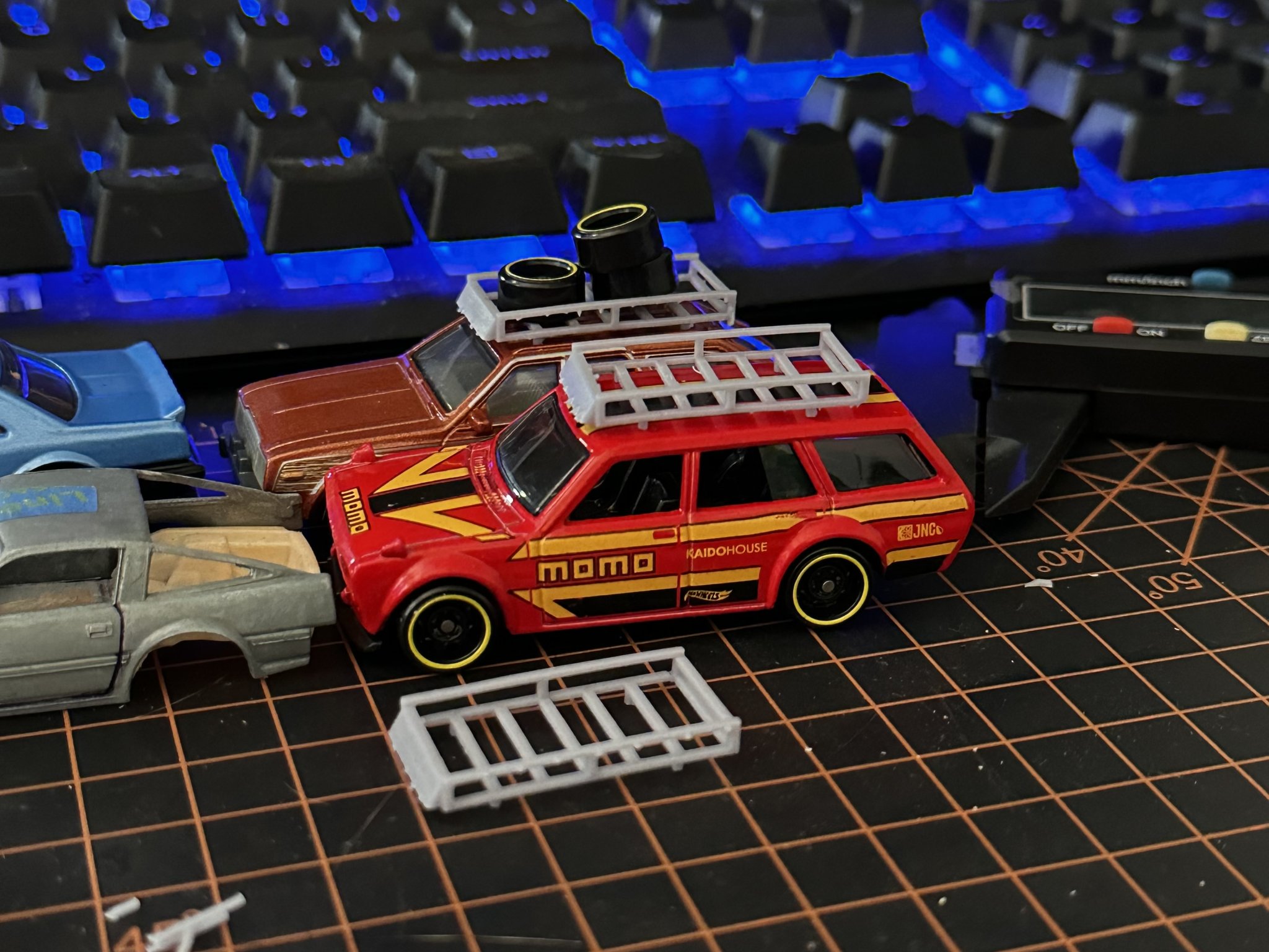 Giỏ để trên nóc xe mô hình 1/64 đơn giản