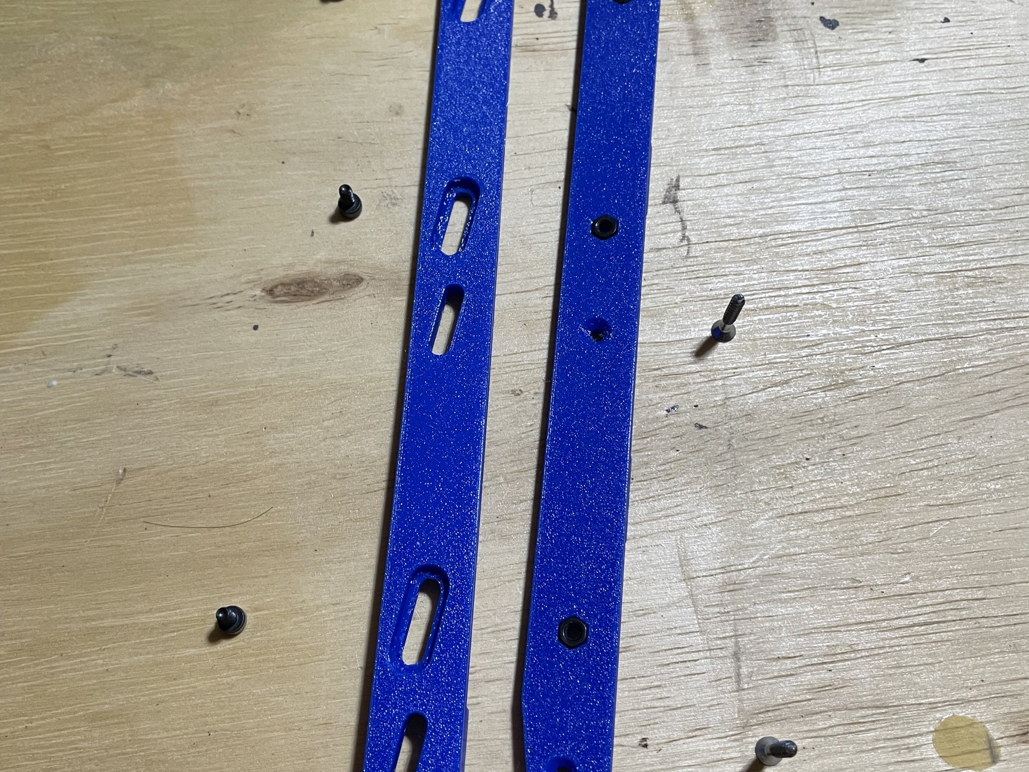 Hướng dẫn lắp ráp thanh dẫn Zero Play cho máy cắt bàn