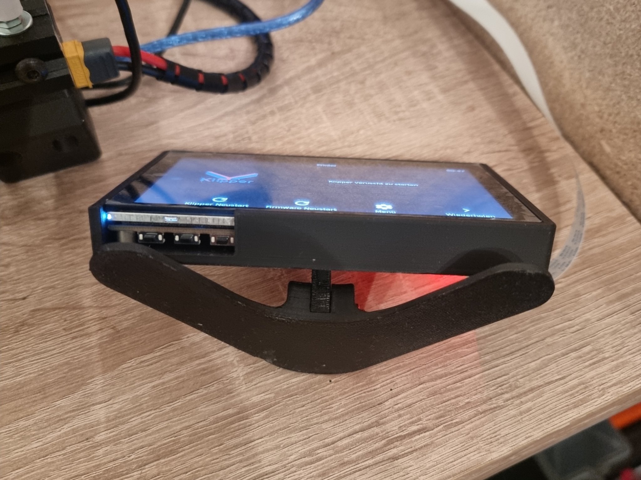 Vỏ máy BTT PI TFT50 v2.1 với chân đế