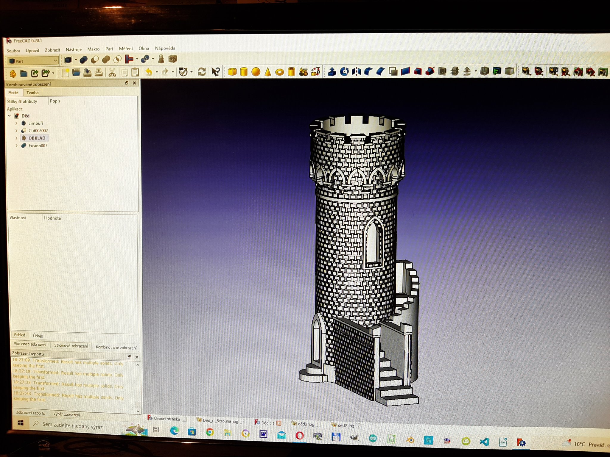 Tháp quan sát Děd cao 12m hình dạng hầm h castle
