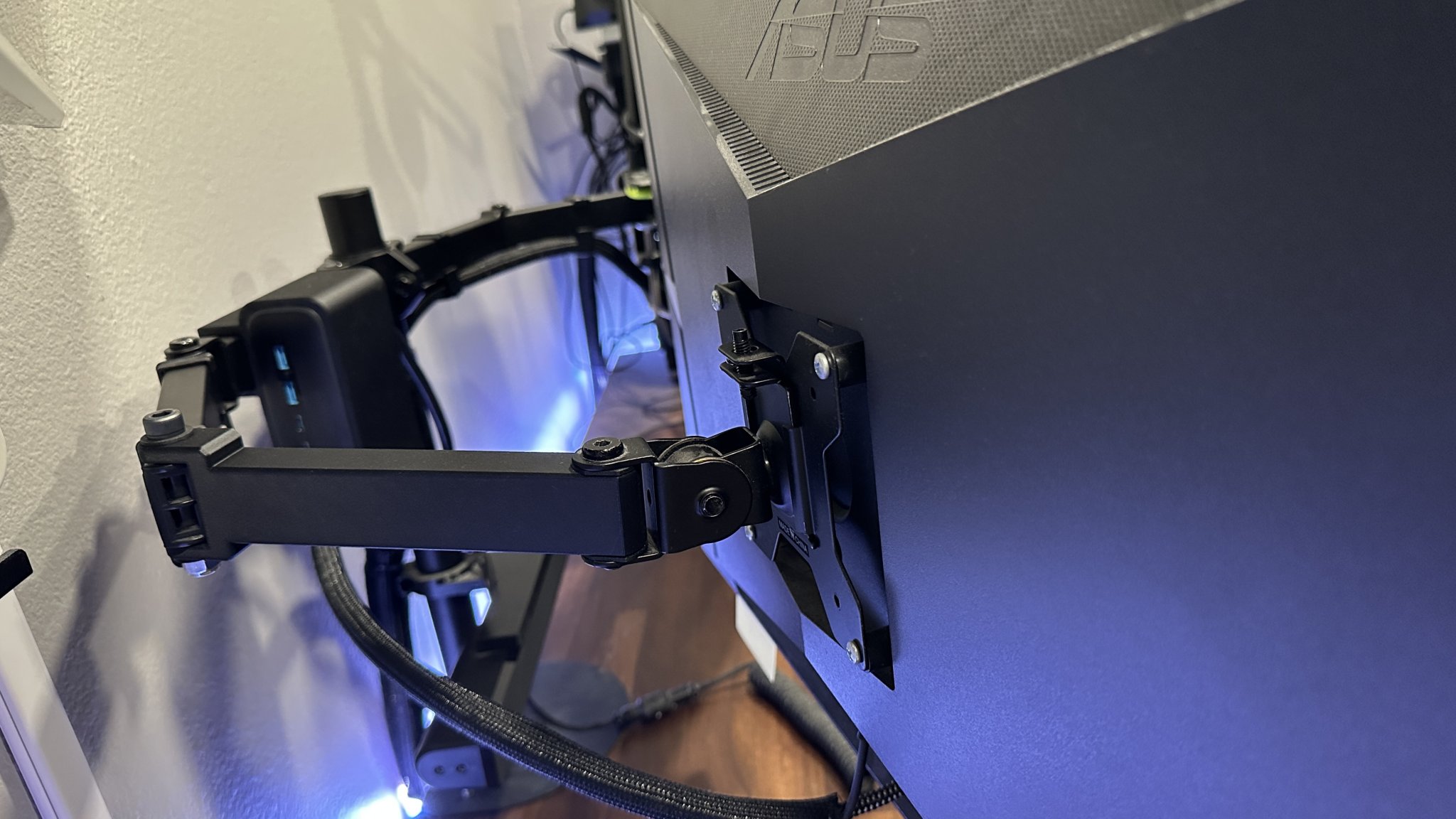 Giá đỡ mở rộng tay màn hình VIVO cho màn 27 inch