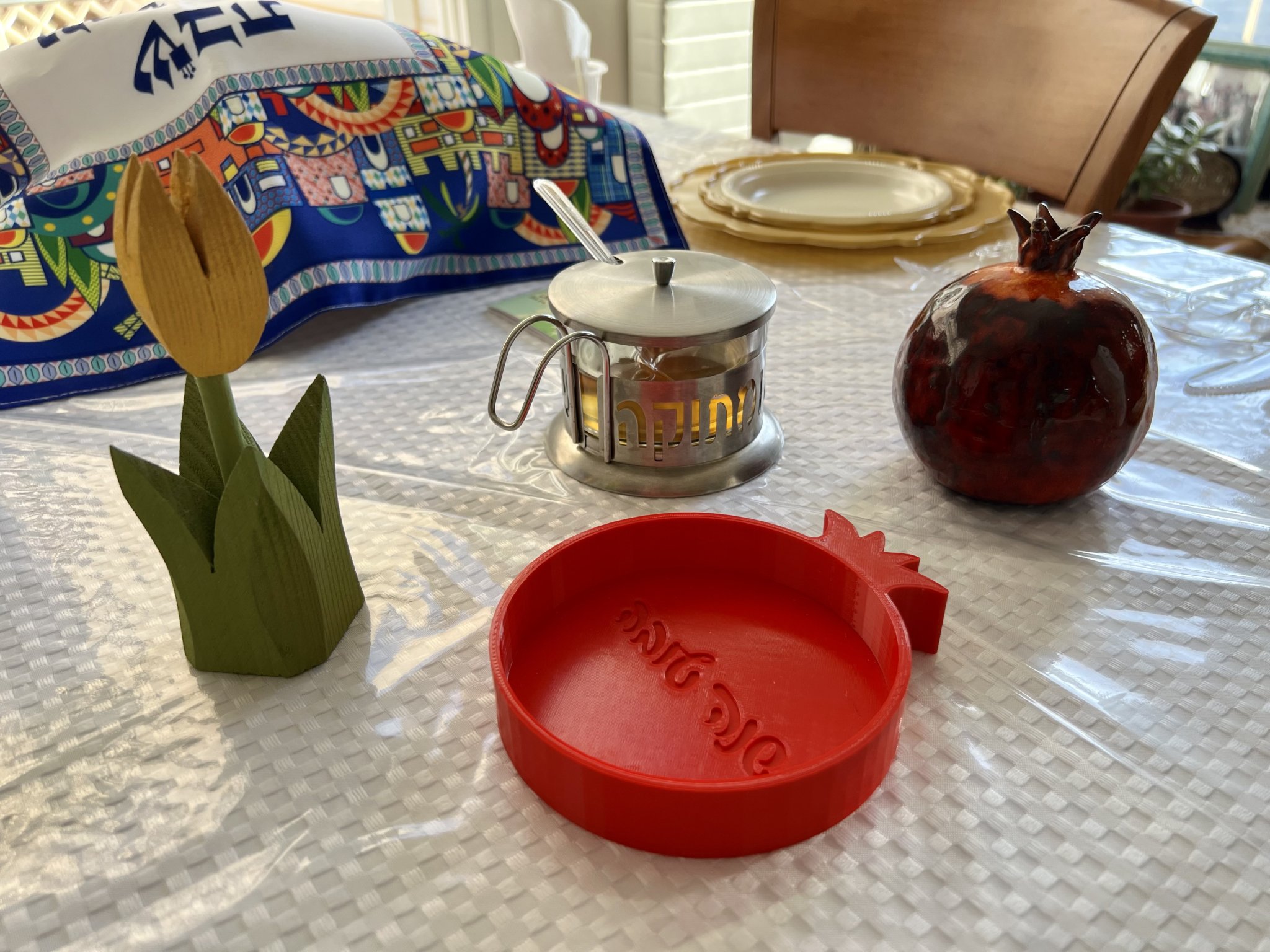 Bát hình quả lựu cho Rosh Hashanah