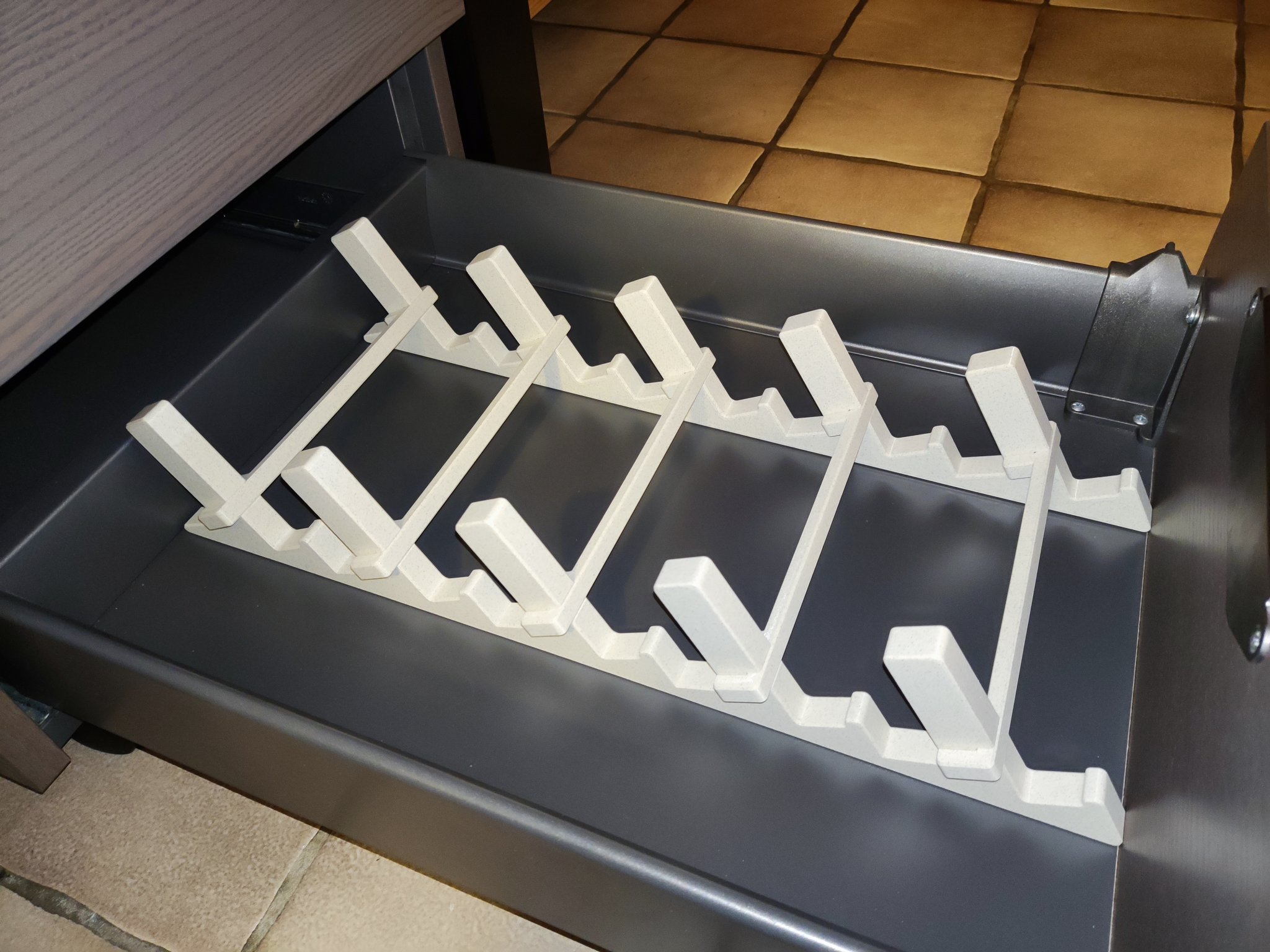 Giá đỡ bàn phím đa năng cho nhiều bàn phím