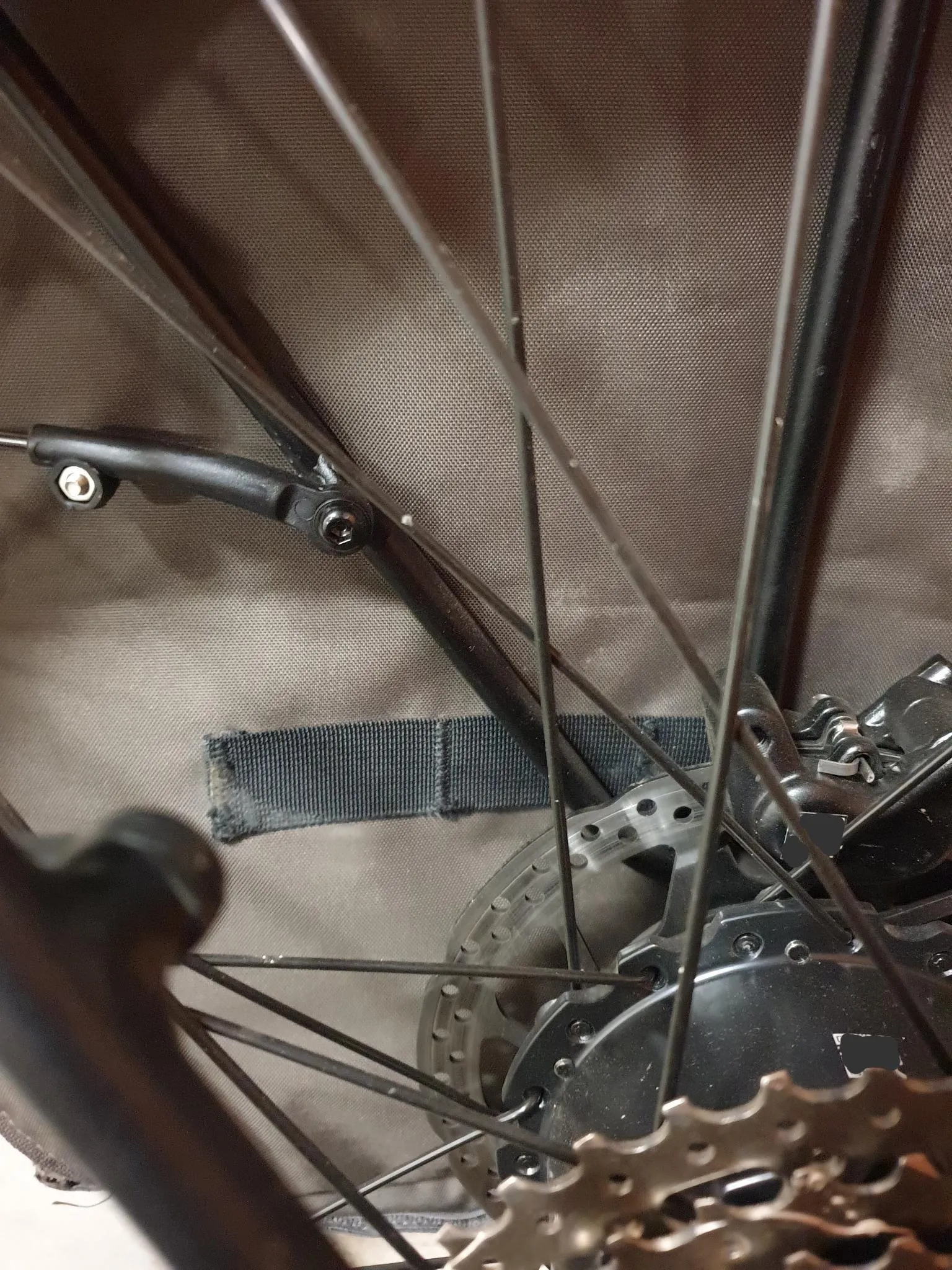 Móc treo túi cho xe đạp Vaude Cycle 30