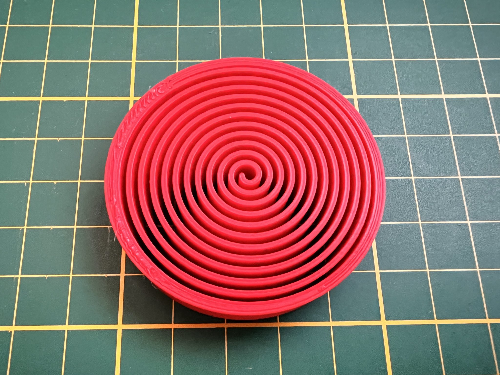 Đồ chơi Fidget Spring giúp thư giãn và suy nghĩ