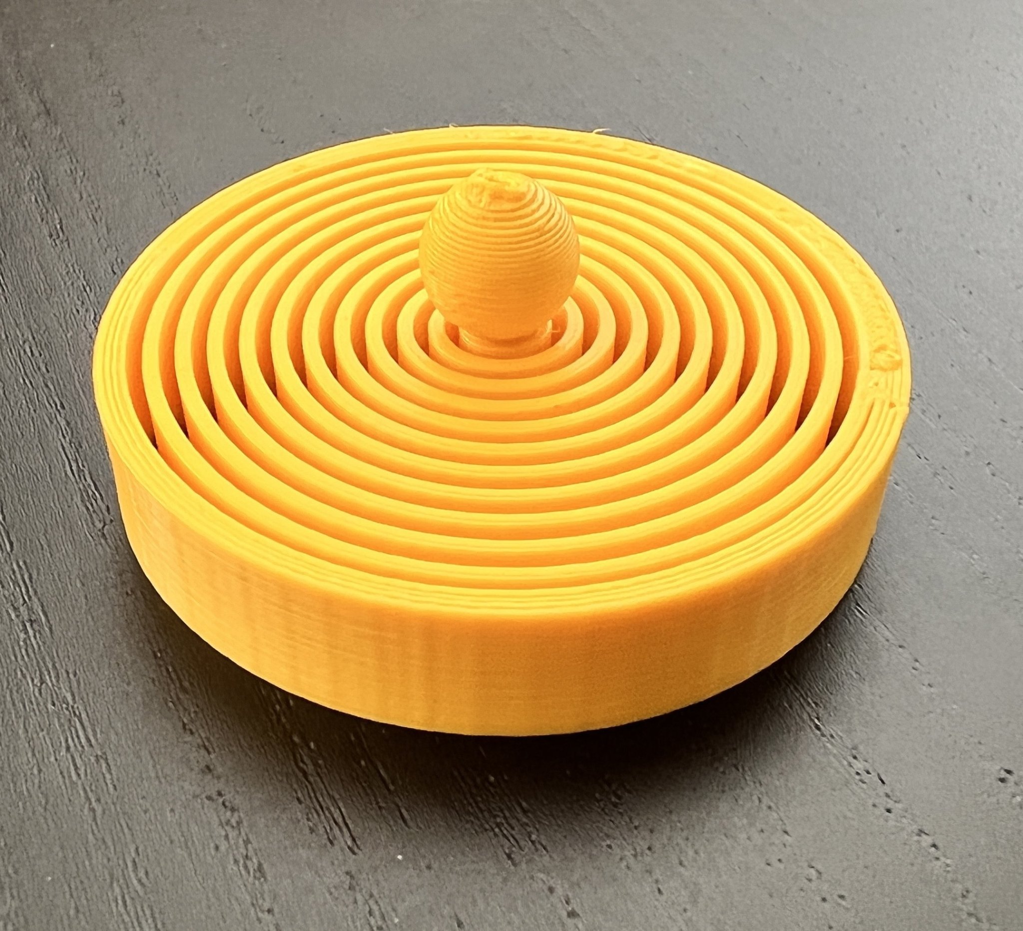 Đồ chơi Fidget Spring giúp thư giãn và suy nghĩ