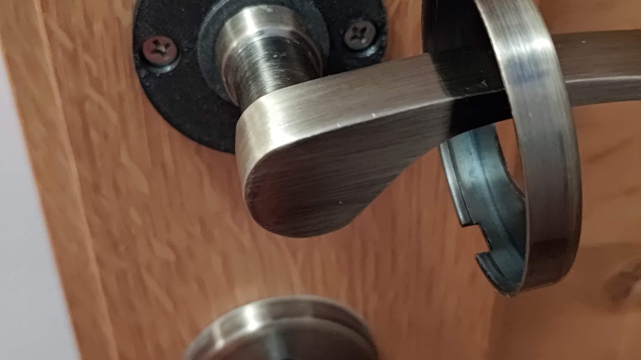 Hỗ trợ rosette cửa thay thế cho tay nắm cửa