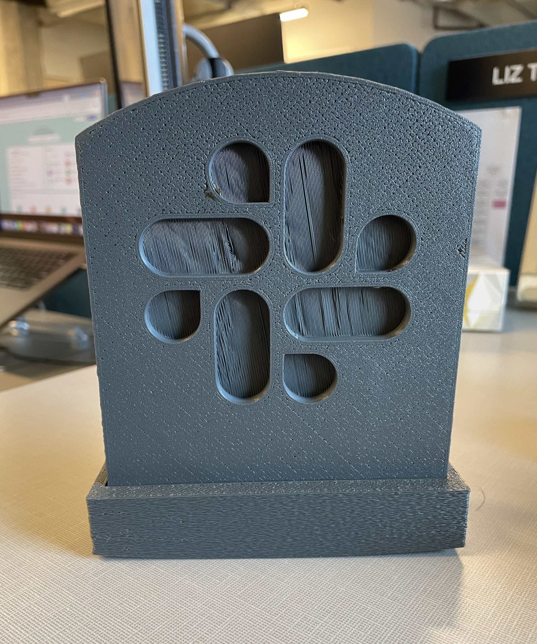 Bia mộ Slack tưởng nhớ những kỷ niệm đẹp trước khi chuyể...