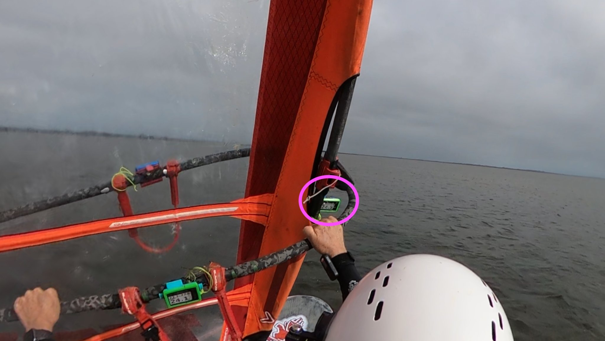 Giá đỡ cột buồm cho GPS tự chế của Jan Heylen