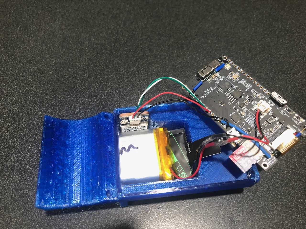 Giá đỡ cột buồm cho GPS tự chế của Jan Heylen