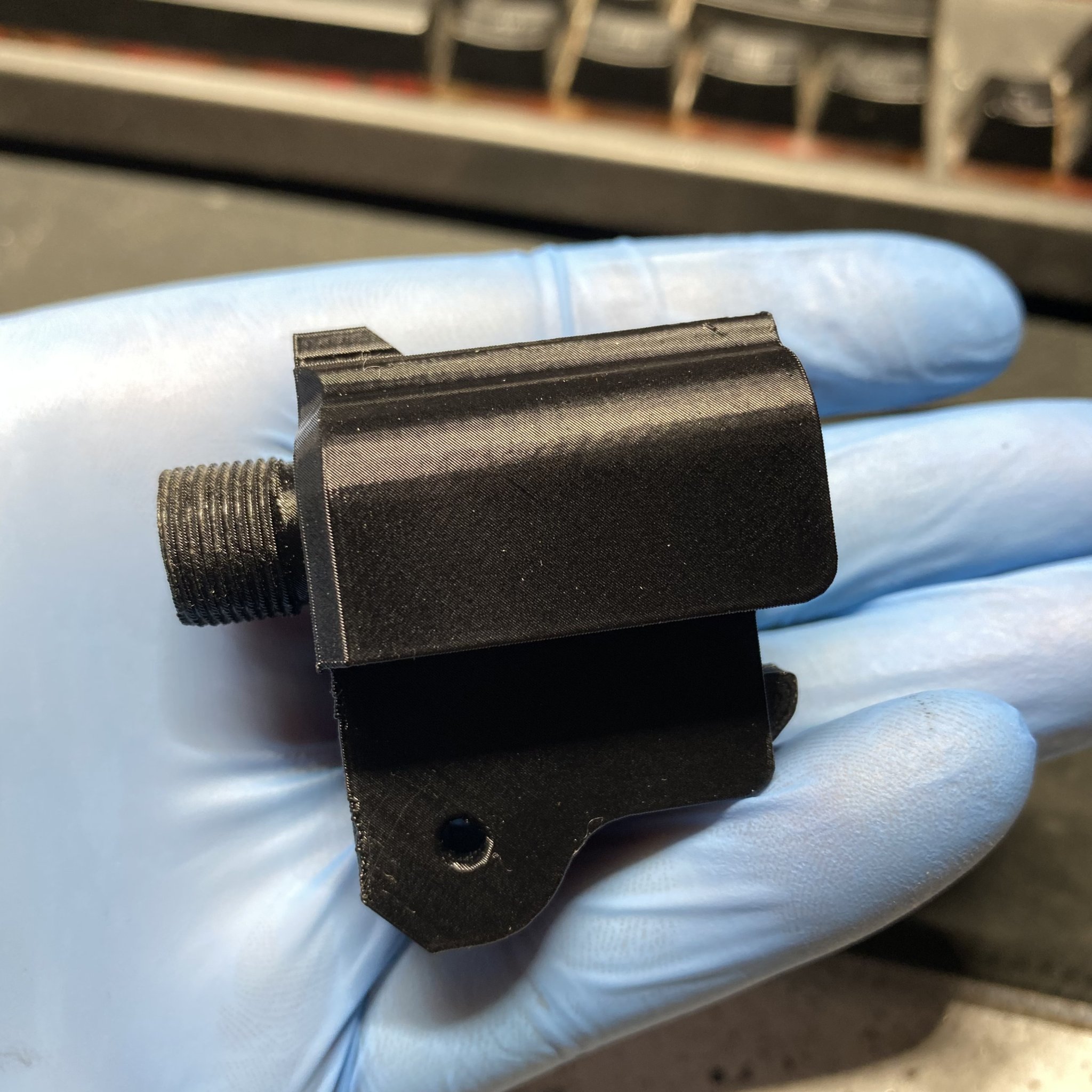 Harlot với ren ½-28 cho các phụ kiện có ren