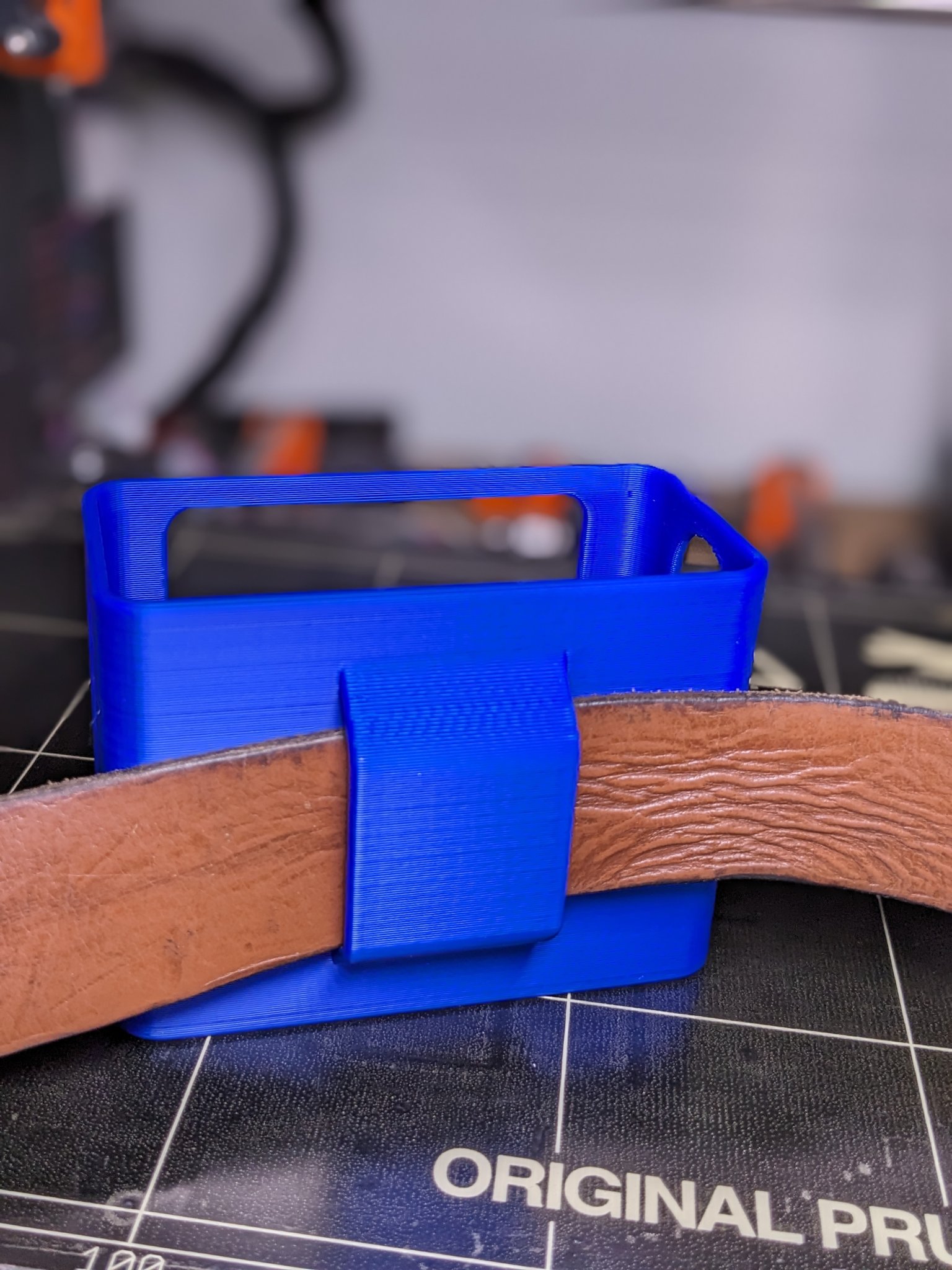 Gắn dây đeo cho loa JBL GO 3 với giá đỡ