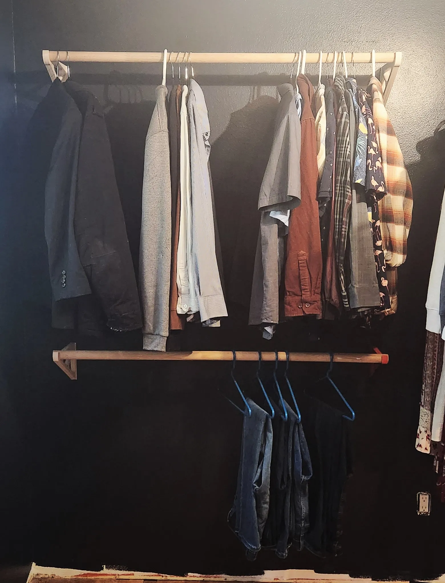 Móc treo quần áo treo tường tiện lợi cho gia đình