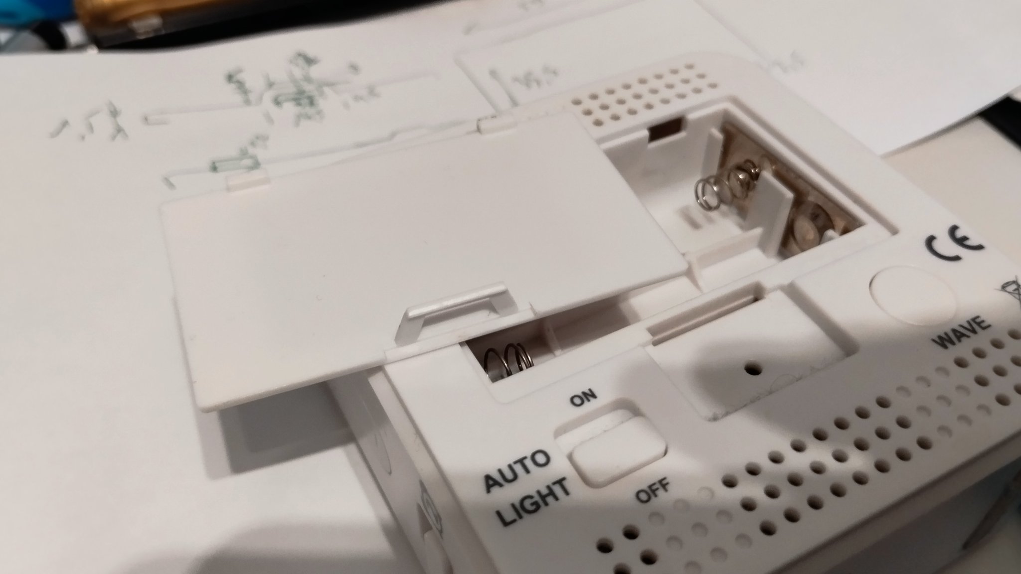 Nắp đậy pin cho đồng hồ báo thức FanJu FJ3533