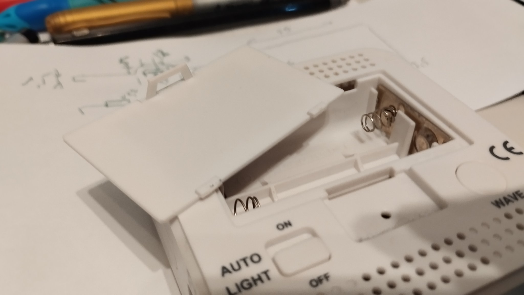 Nắp đậy pin cho đồng hồ báo thức FanJu FJ3533