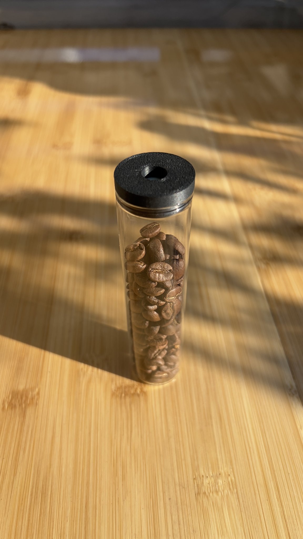 Nắp ống đựng hạt cà phê với van một chiều