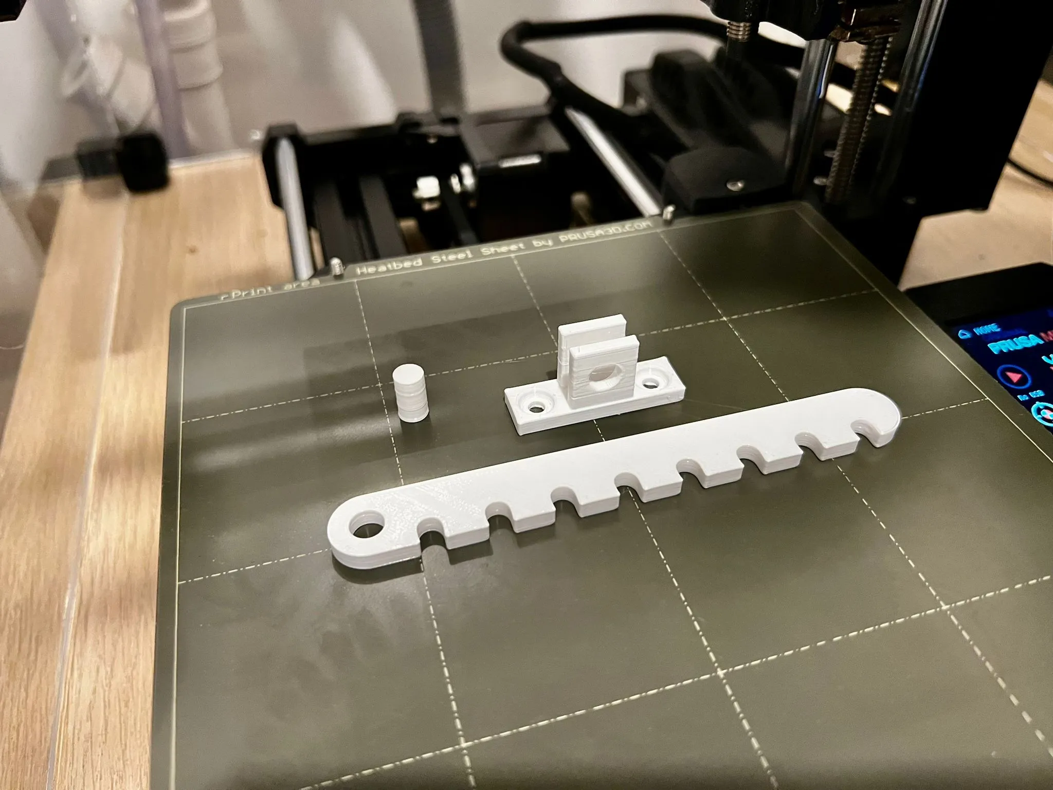 Giá đỡ cửa sổ lắp vít đơn giản cho cửa sổ nhà bạn