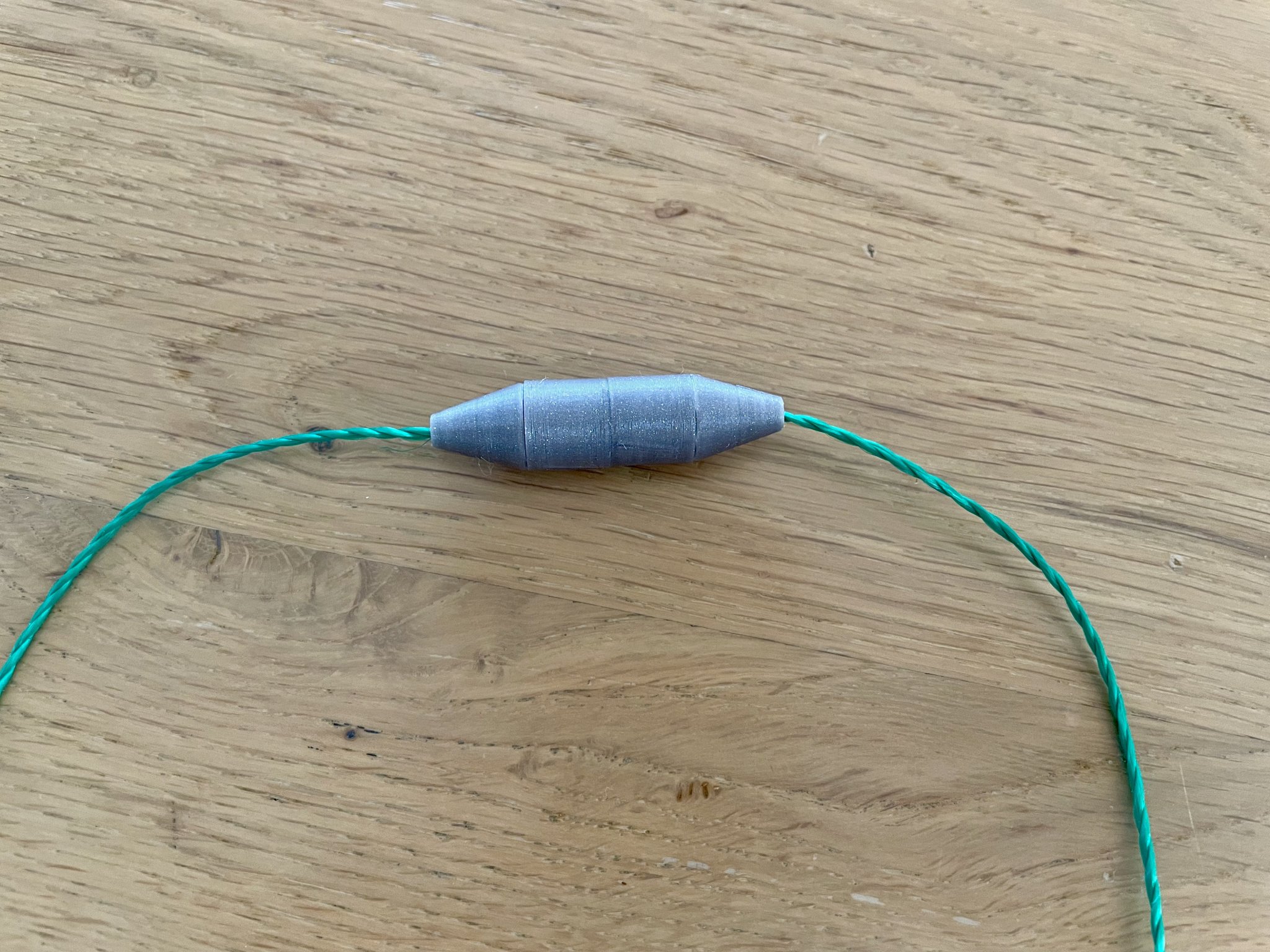 Khóa dây chuyền từ tính an toàn cho trẻ em