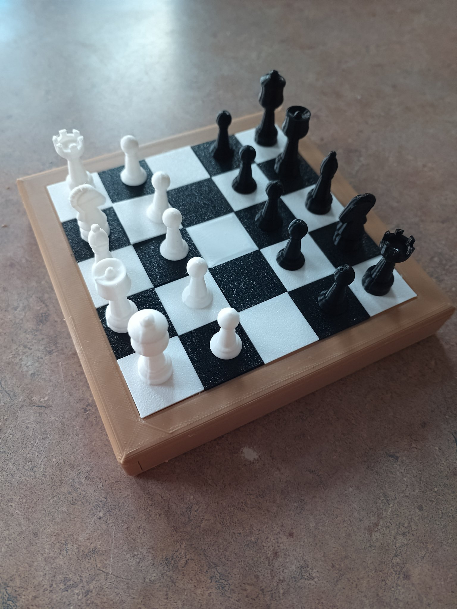 Bàn cờ vua mini 5x5 cho chuyến du lịch