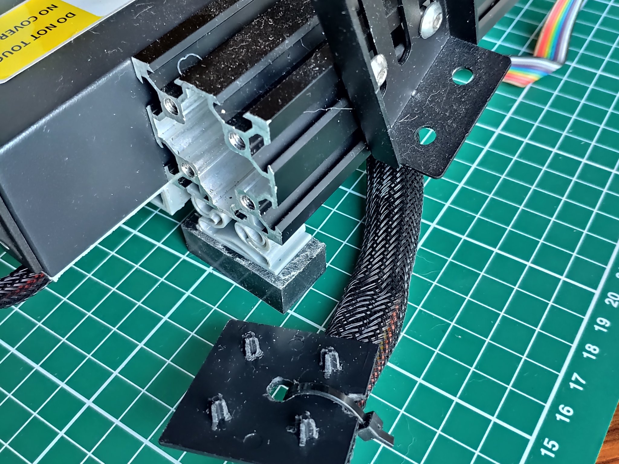 Giá đỡ di chuyển extruder cho máy in Creality