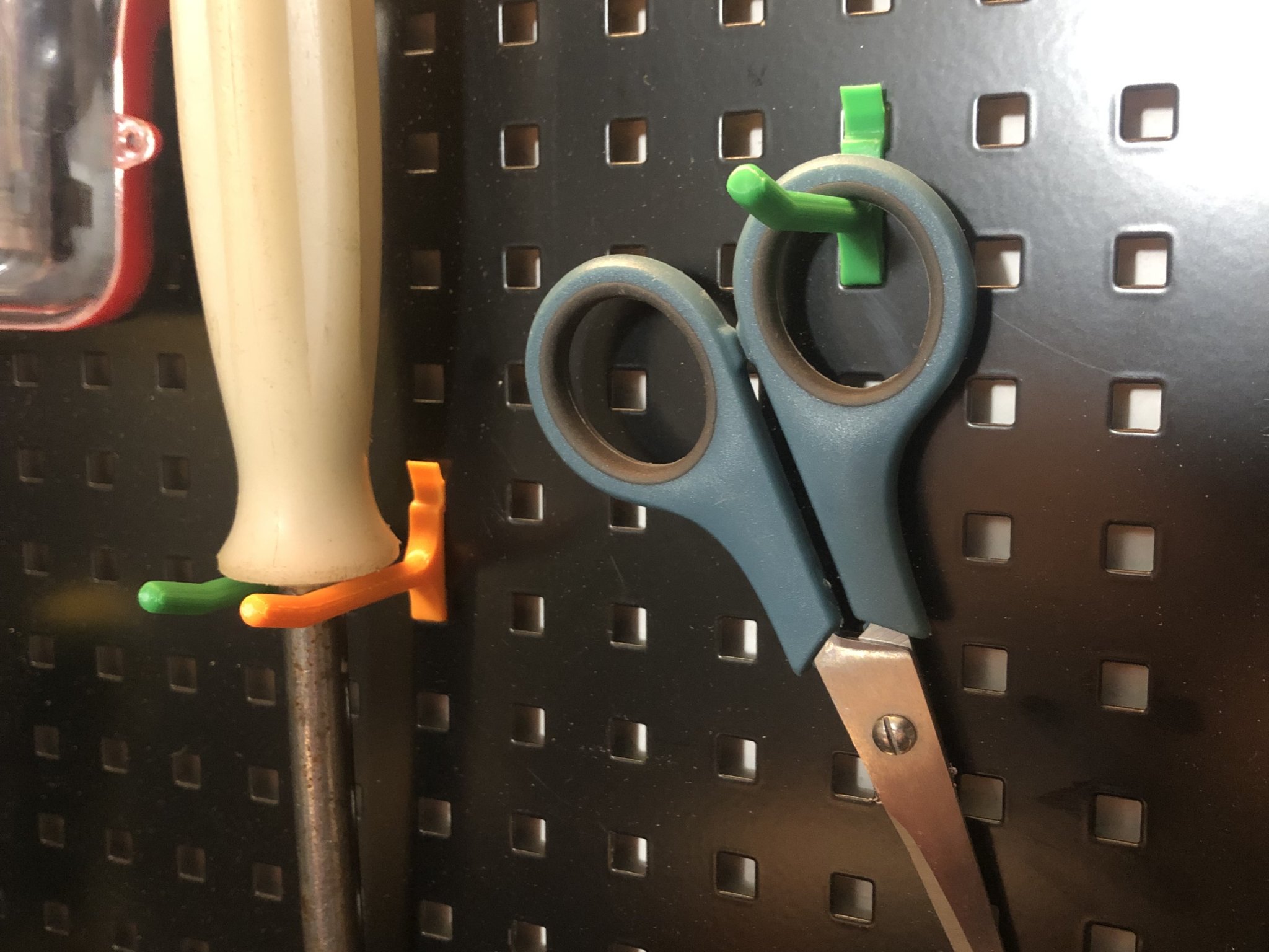 Móc treo tổ chức tường cho hệ thống AHProfi 18x18