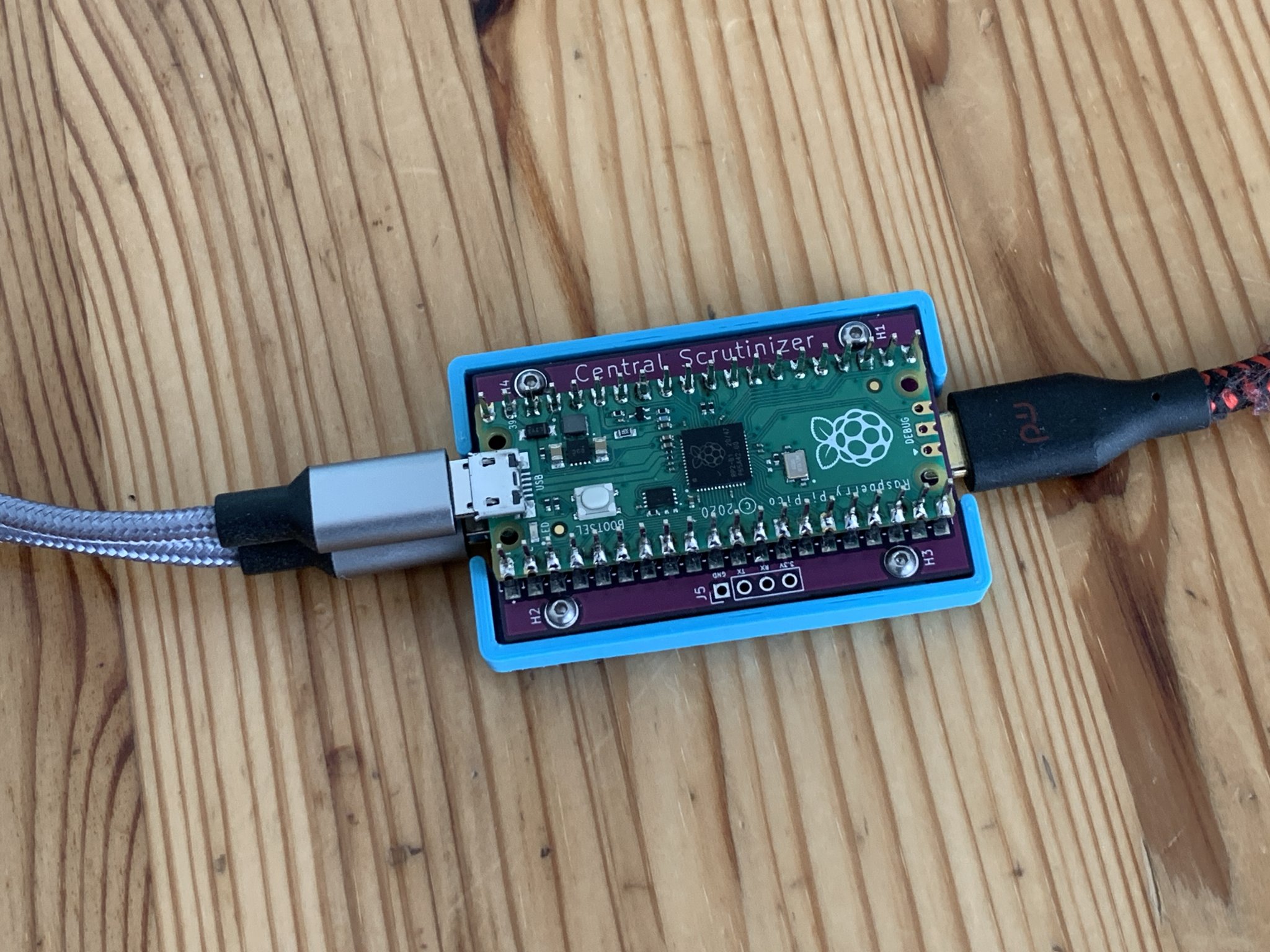 Hộp đựng cho bộ điều khiển khởi động Central Scrutinizer