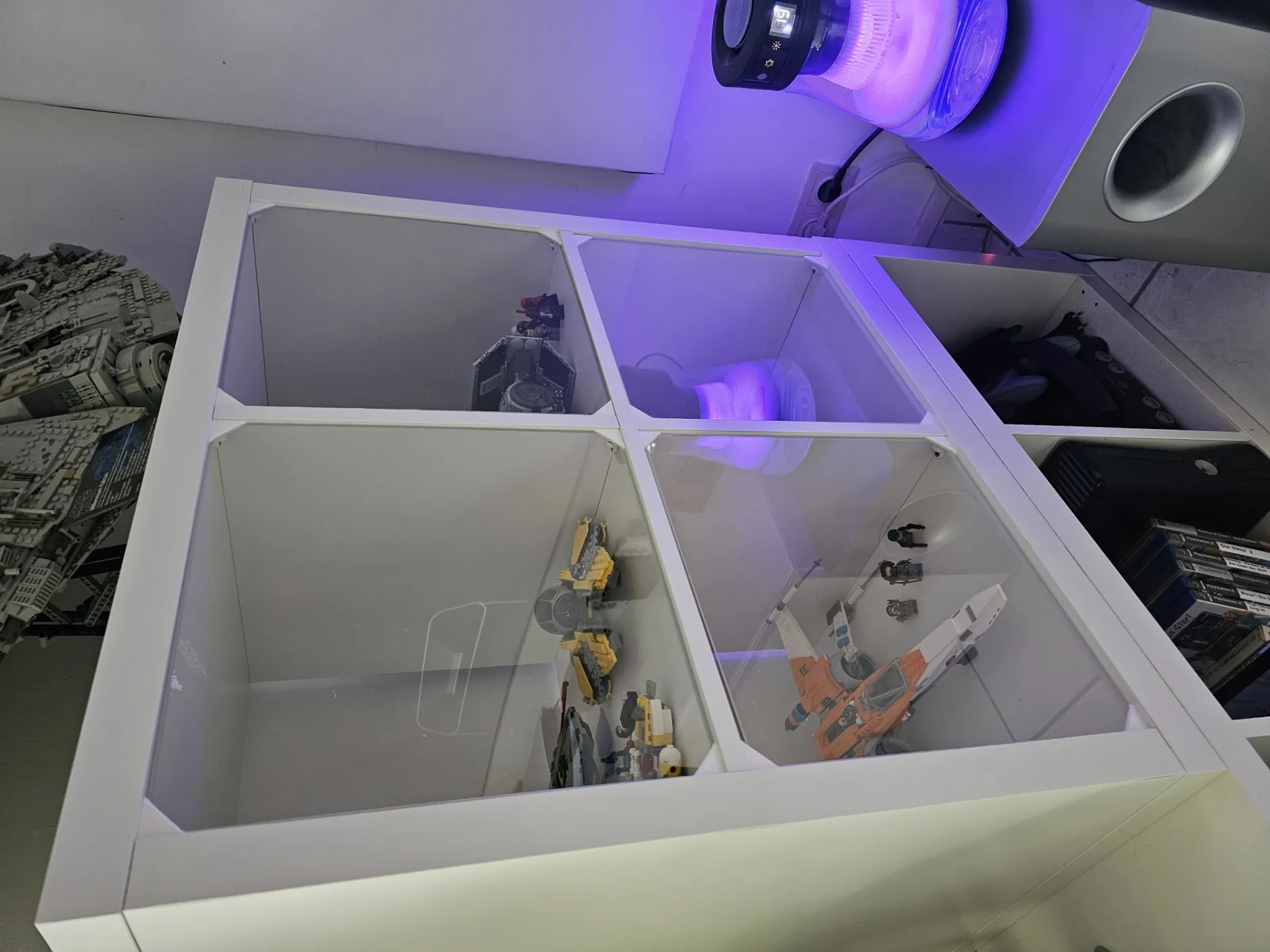 Giá đỡ Plexiglass cho ngăn Kallax với nam châm