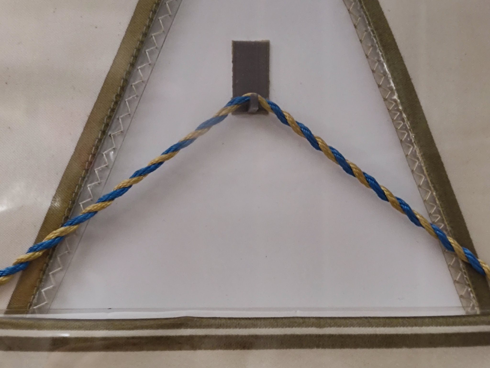 Móc nhẹ cho bộ sưu tập (cờ, mặt dây chuyền) với băng dính ...