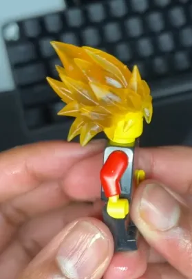 Tóc Goku siêu saiyan xanh và Broly từ Dragon Ball