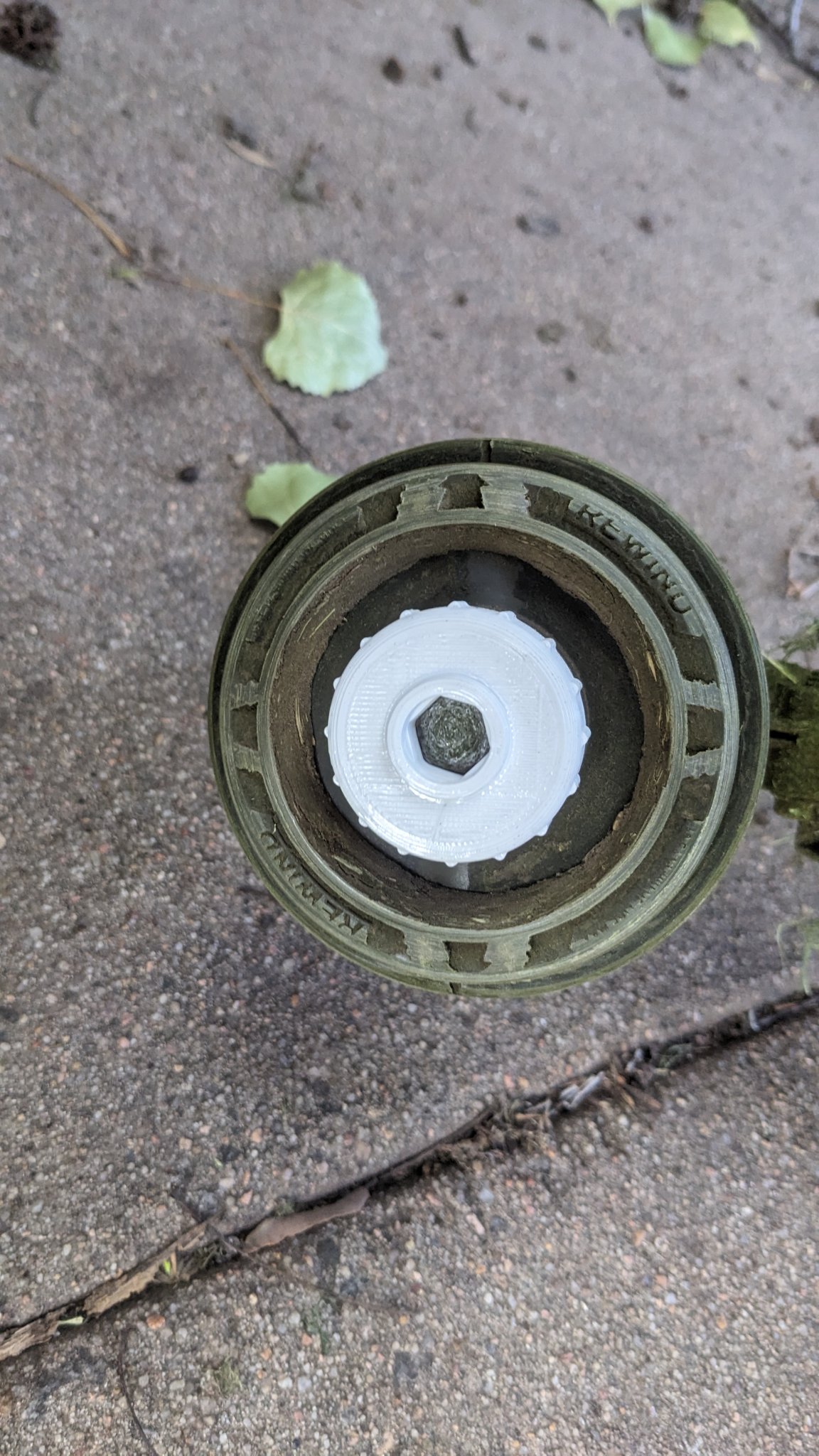 Núm đẩy thay thế cho máy cắt cỏ Ryobi và Homelite